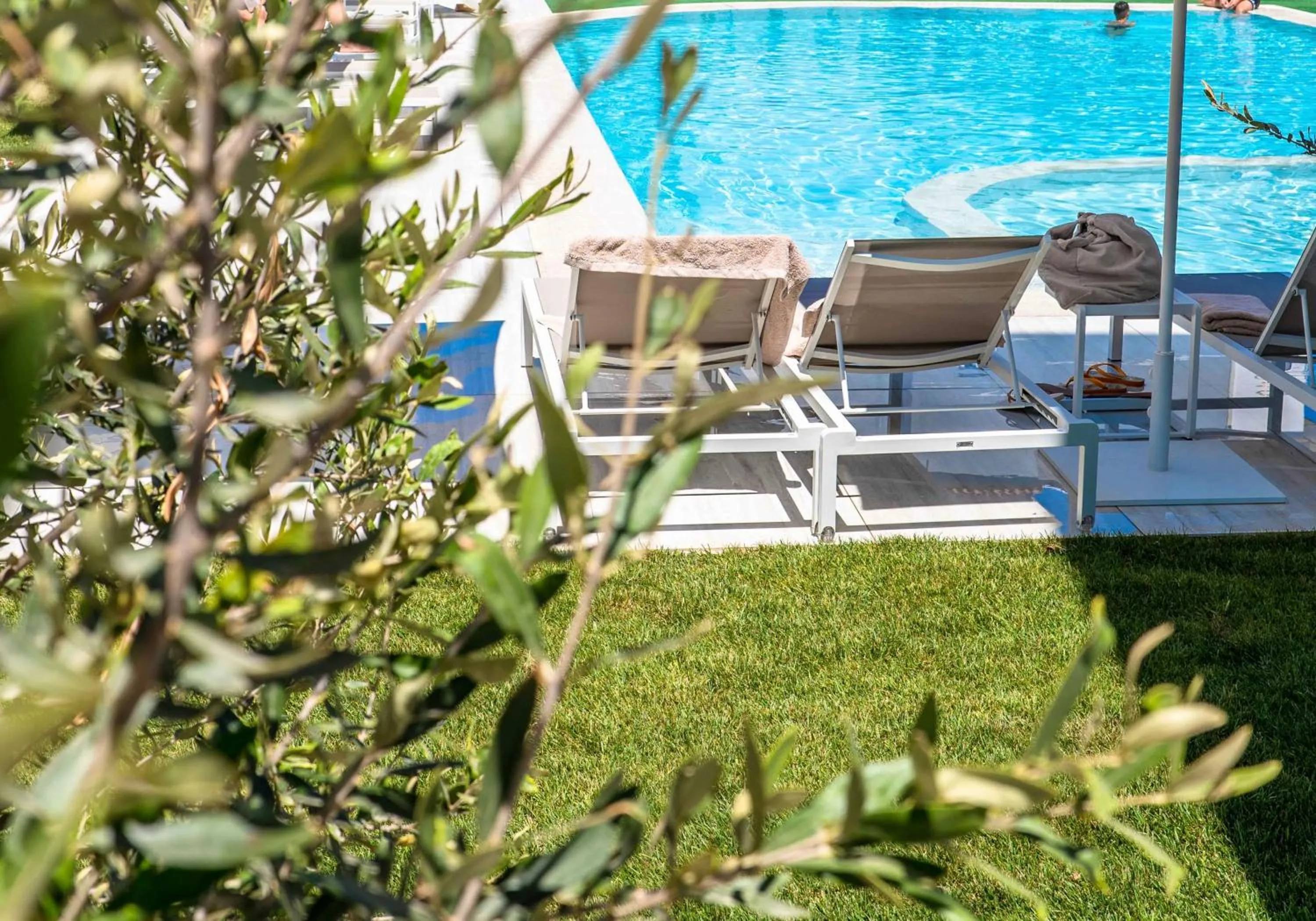 Spring in Sondor Hotel