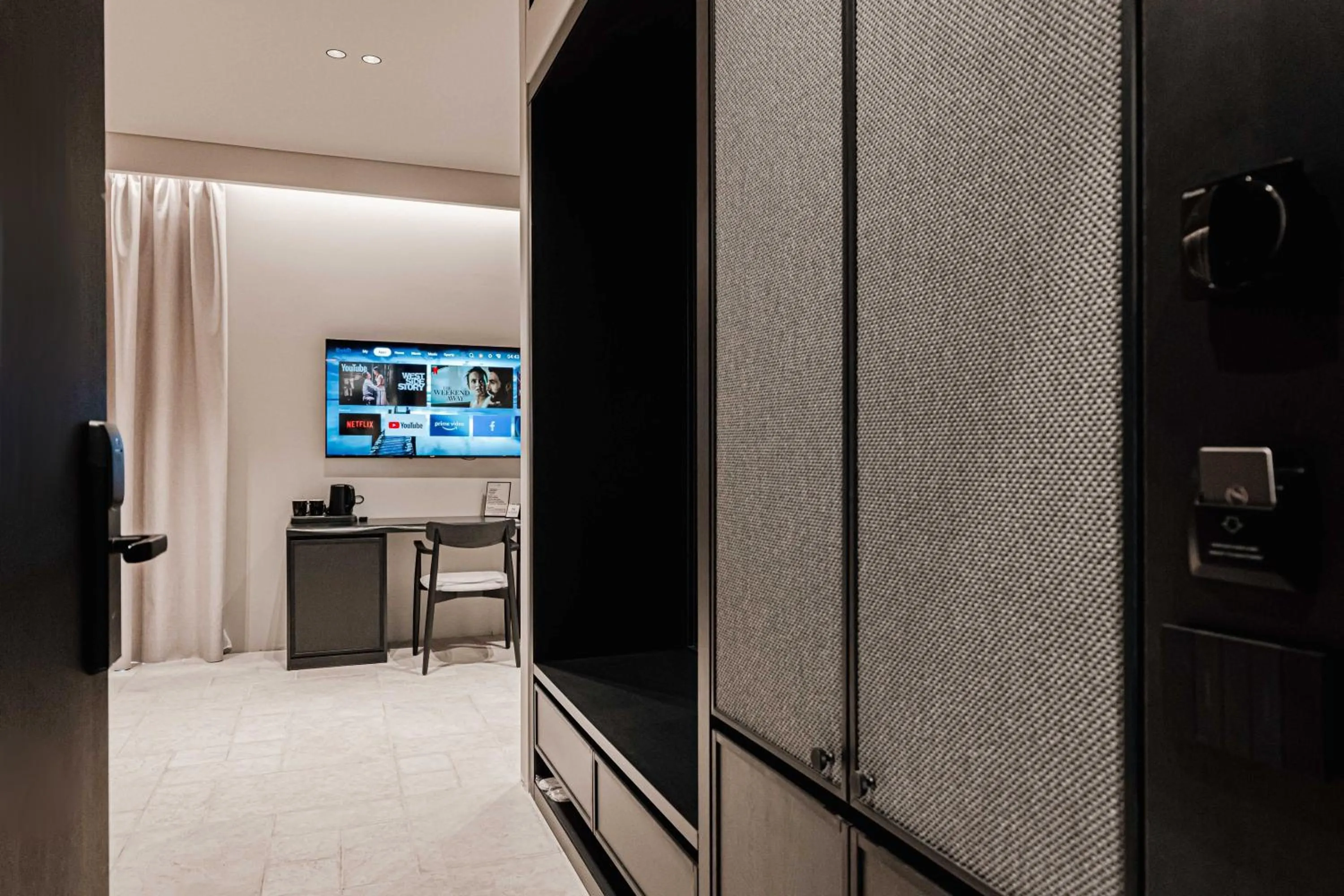 TV and multimedia in Sondor Hotel