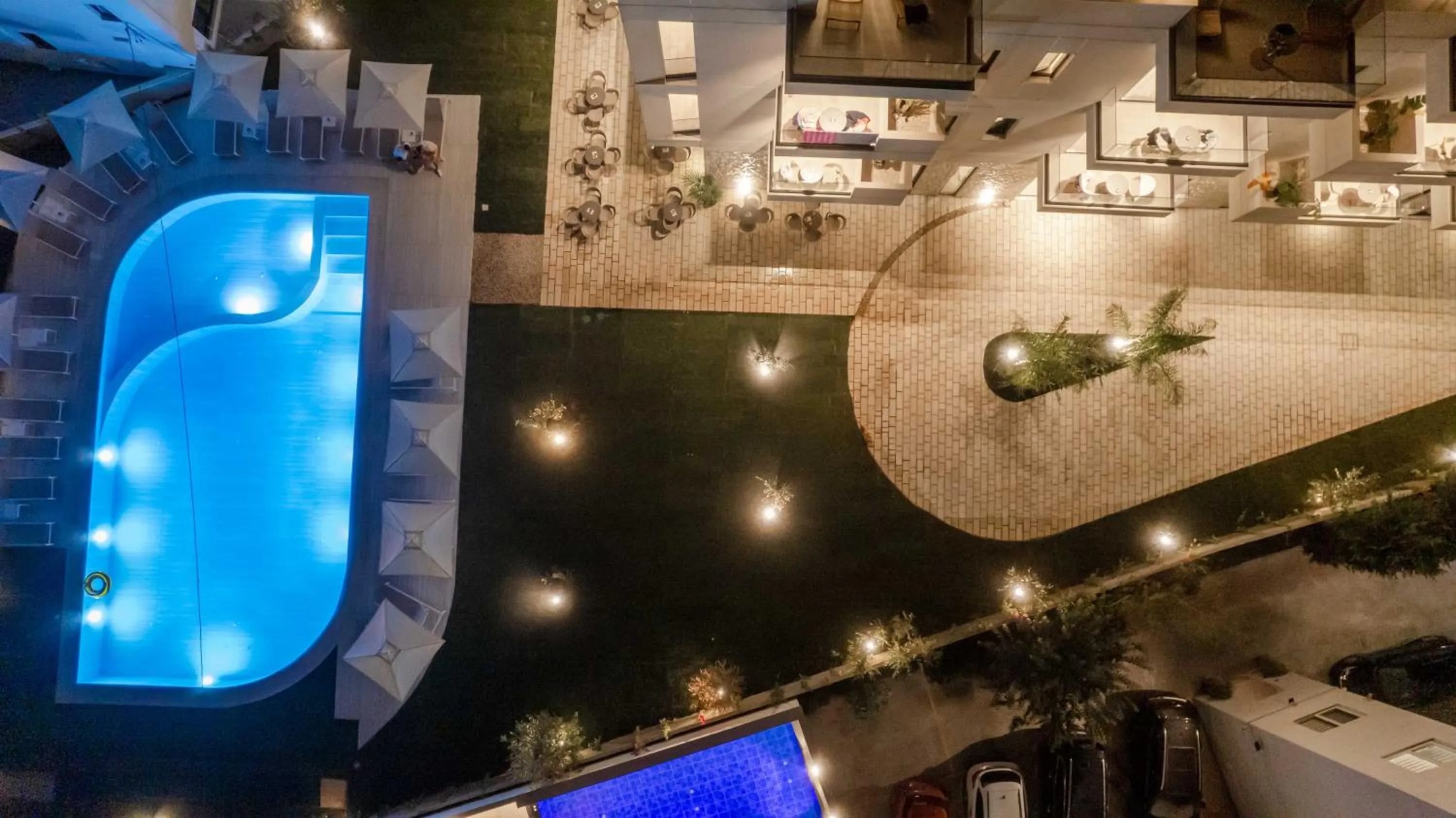 Pool view in Sondor Hotel