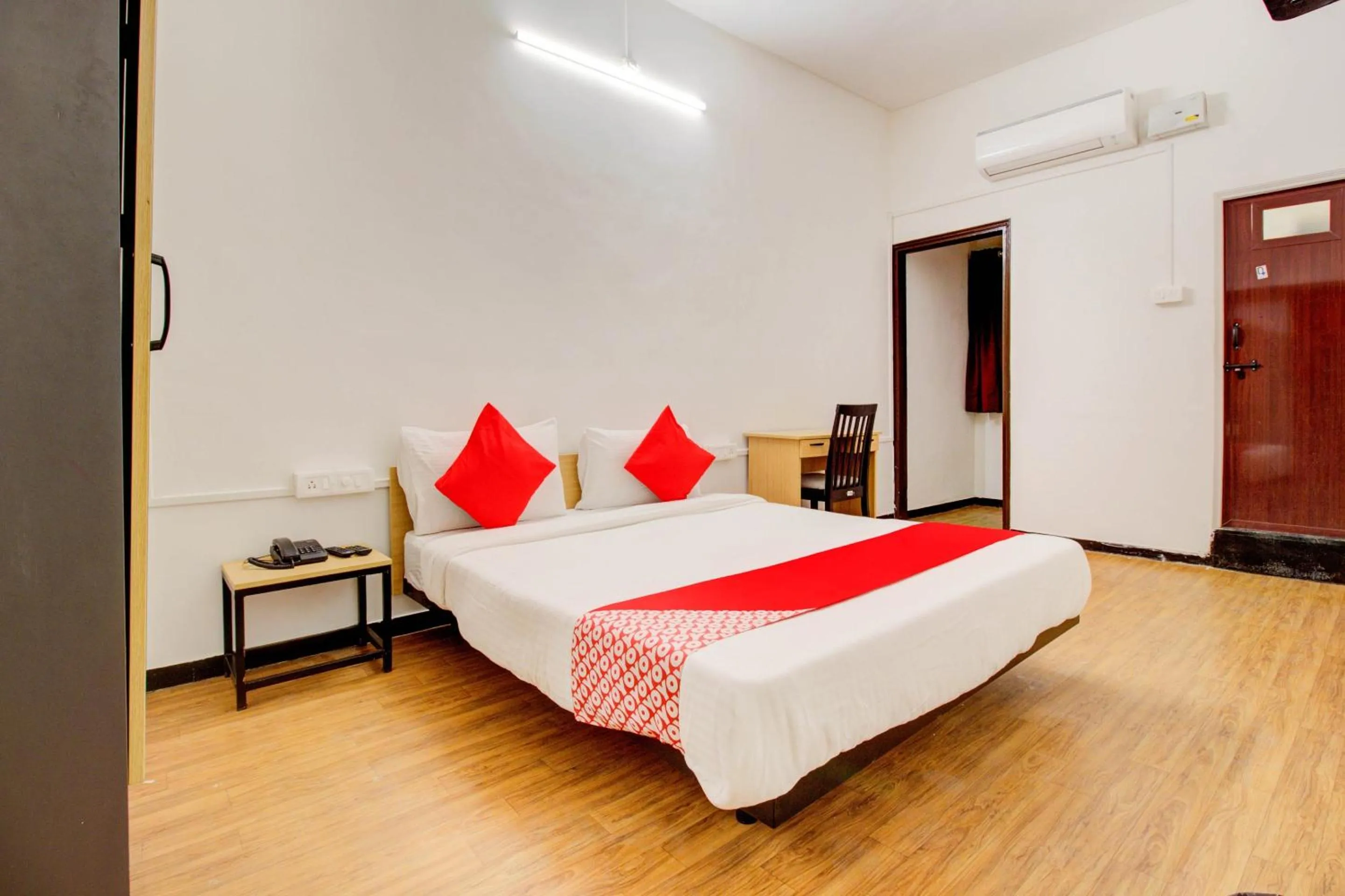 Bedroom, Bed in OYO 77230 Saubhagya Inn