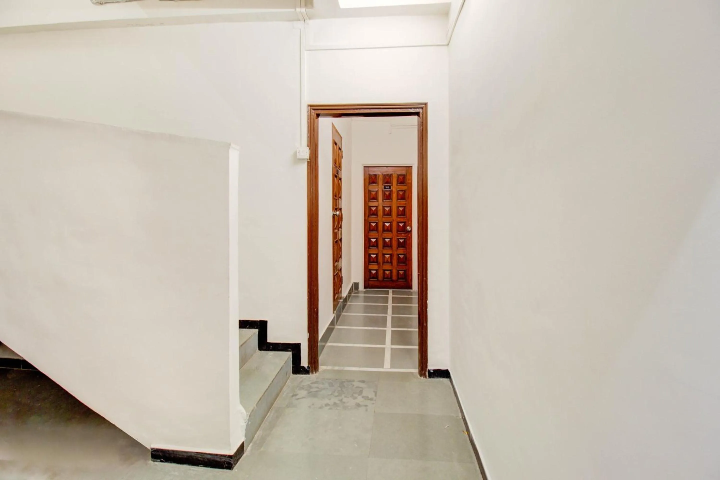 OYO 77230 Saubhagya Inn