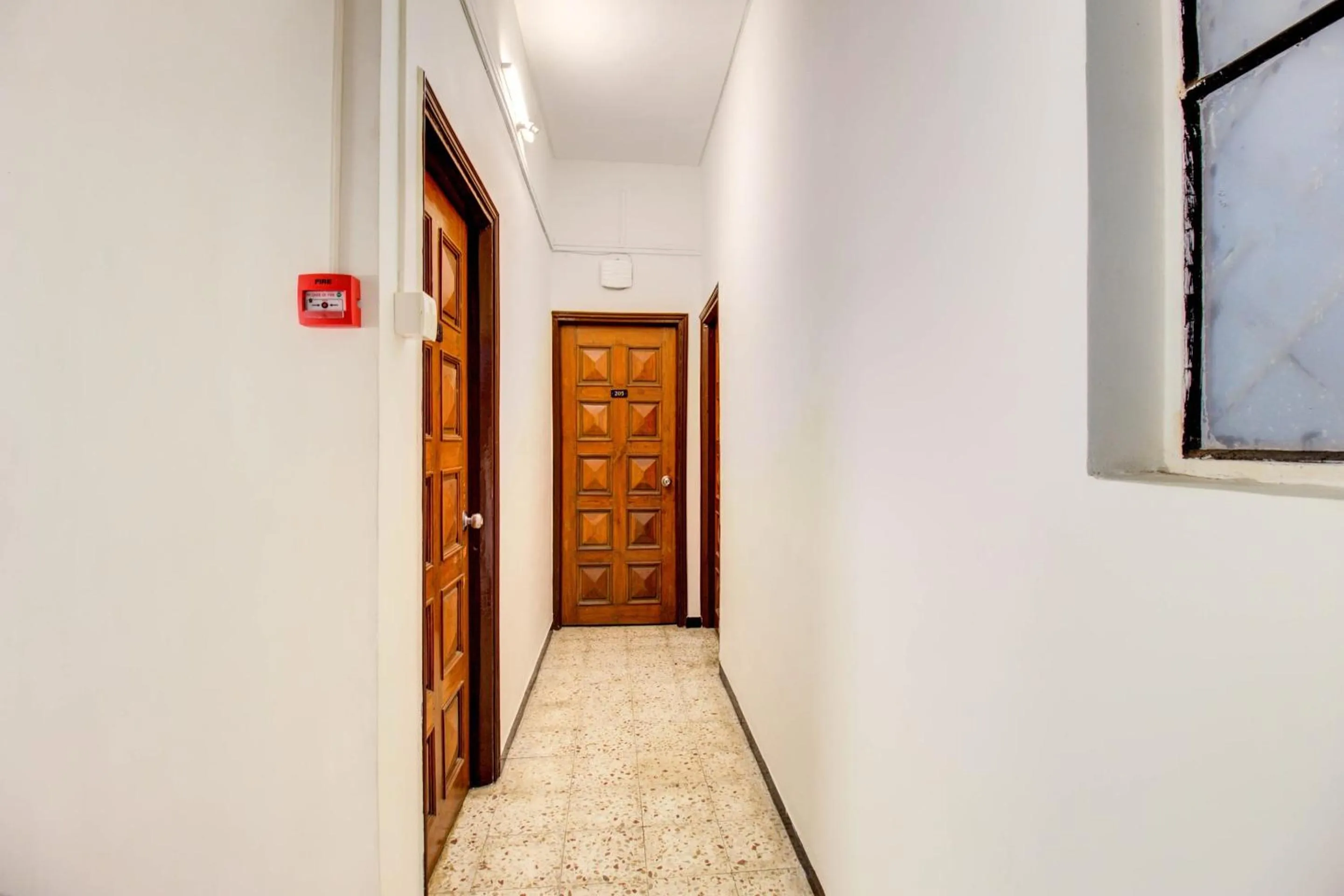 OYO 77230 Saubhagya Inn