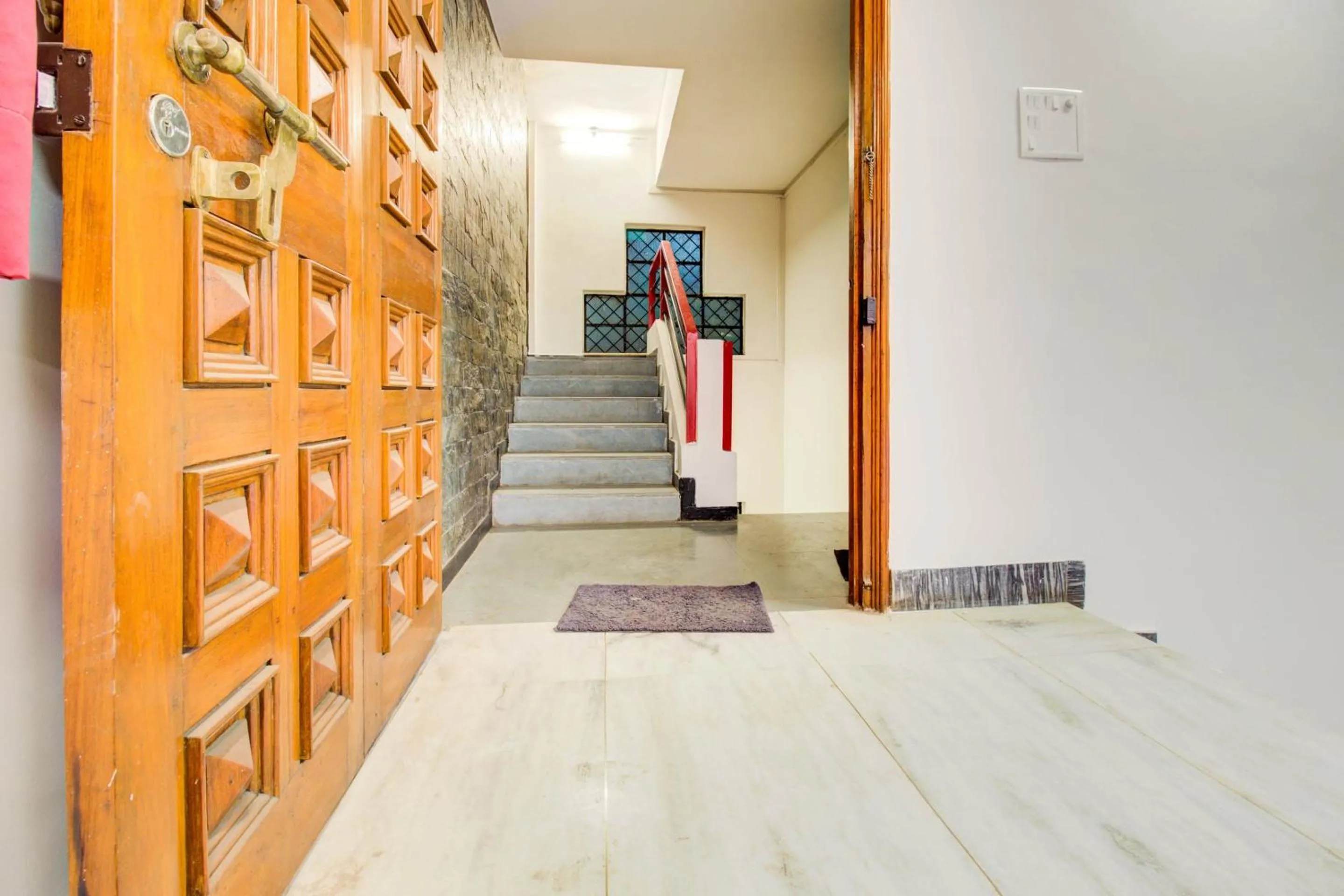 Lobby or reception in OYO 77230 Saubhagya Inn