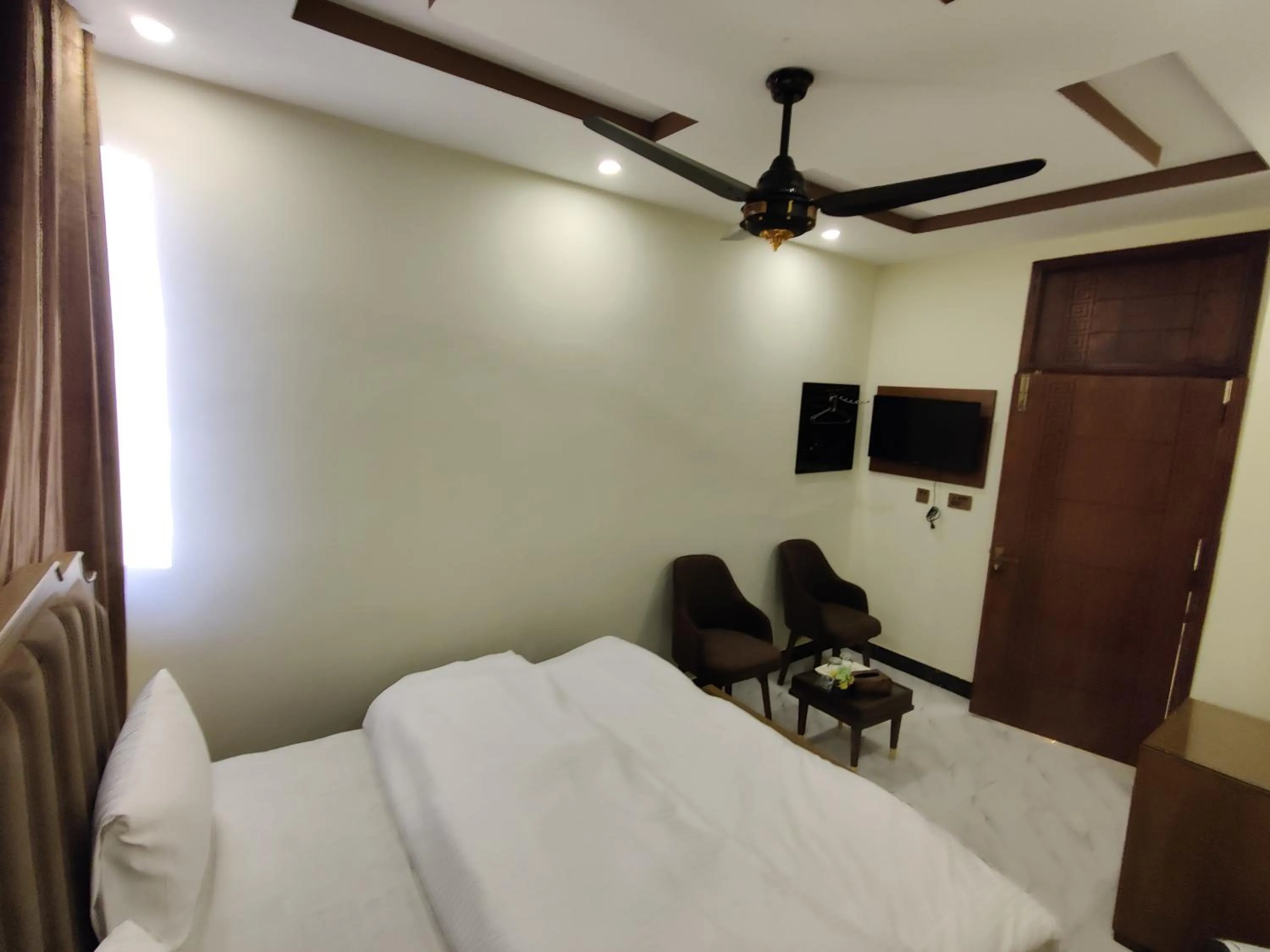 Bed in AL Fateh Hotel