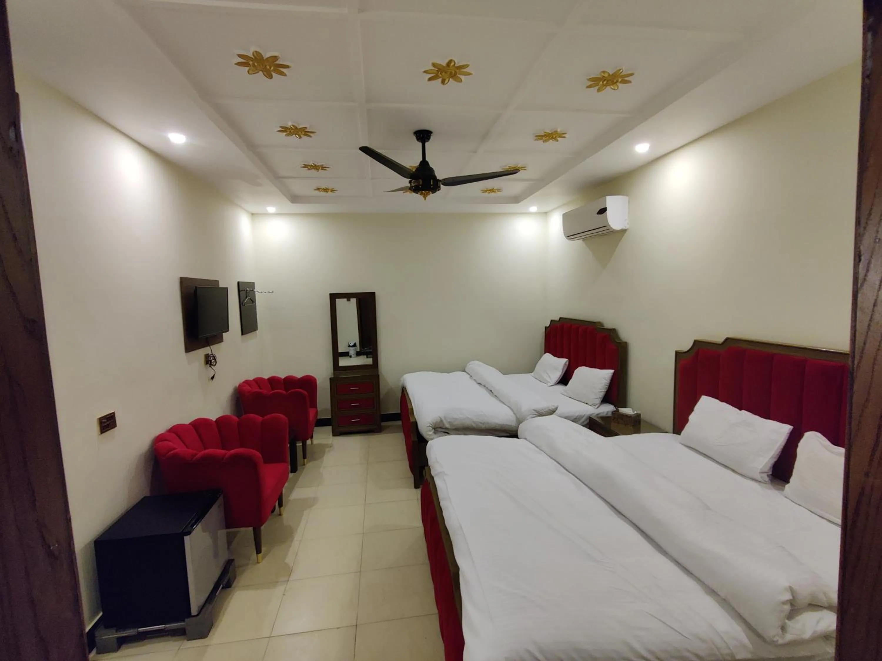 Bed in AL Fateh Hotel