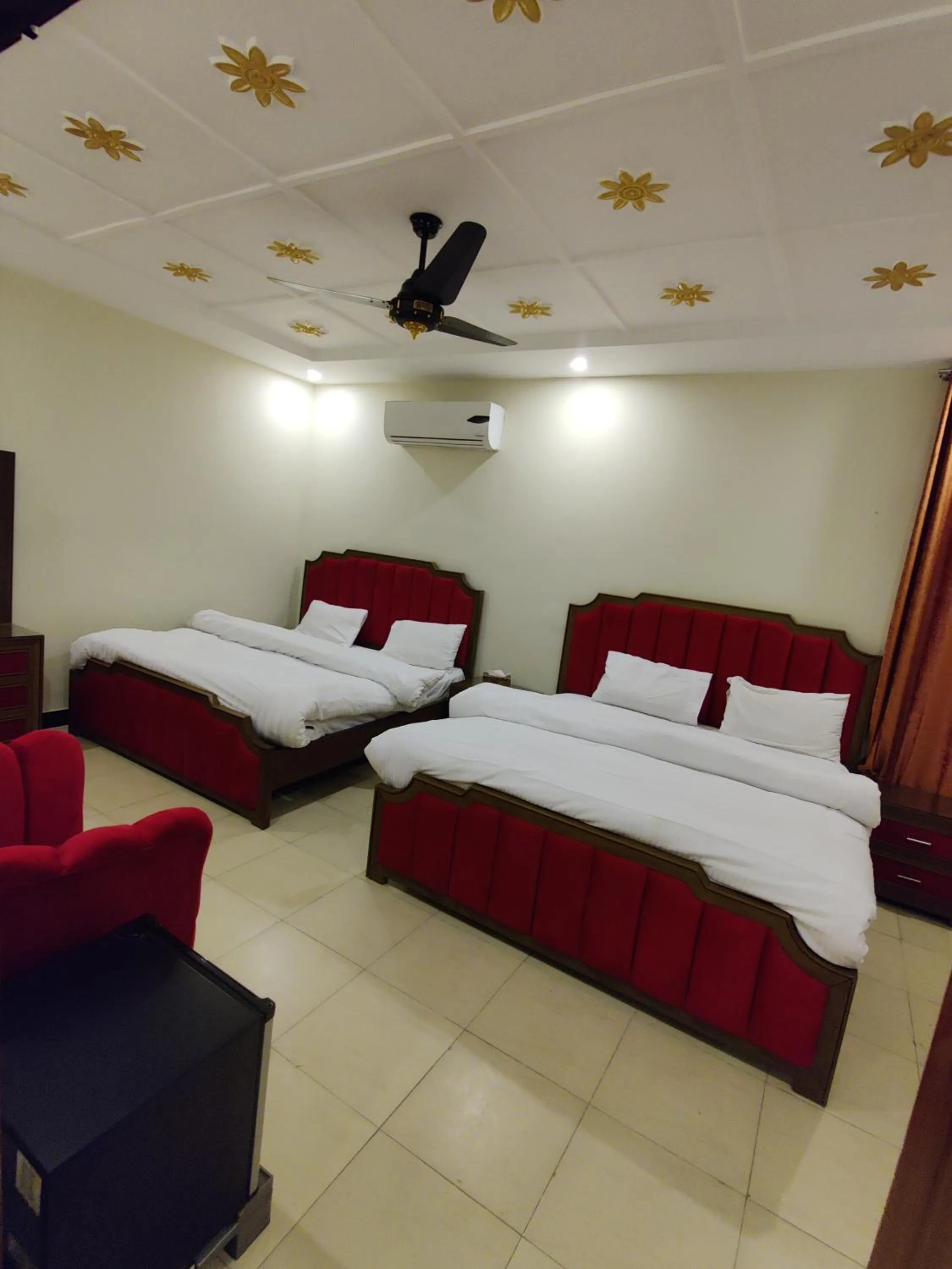 Bed in AL Fateh Hotel