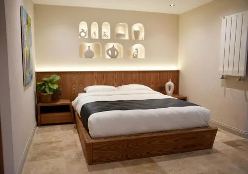 Khalkedon Suites
