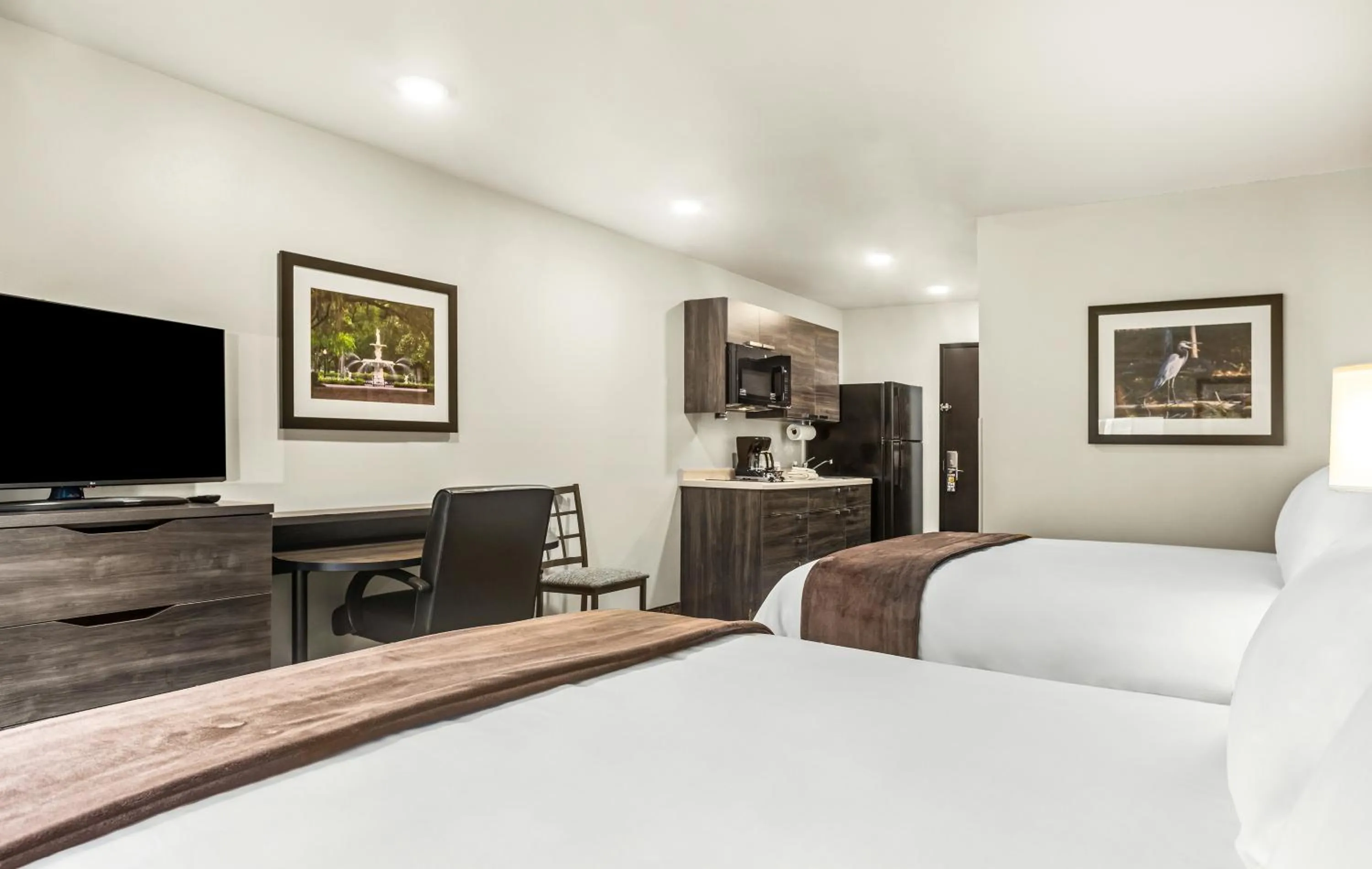 Bed in My Place Hotel-Raleigh Garner, NC