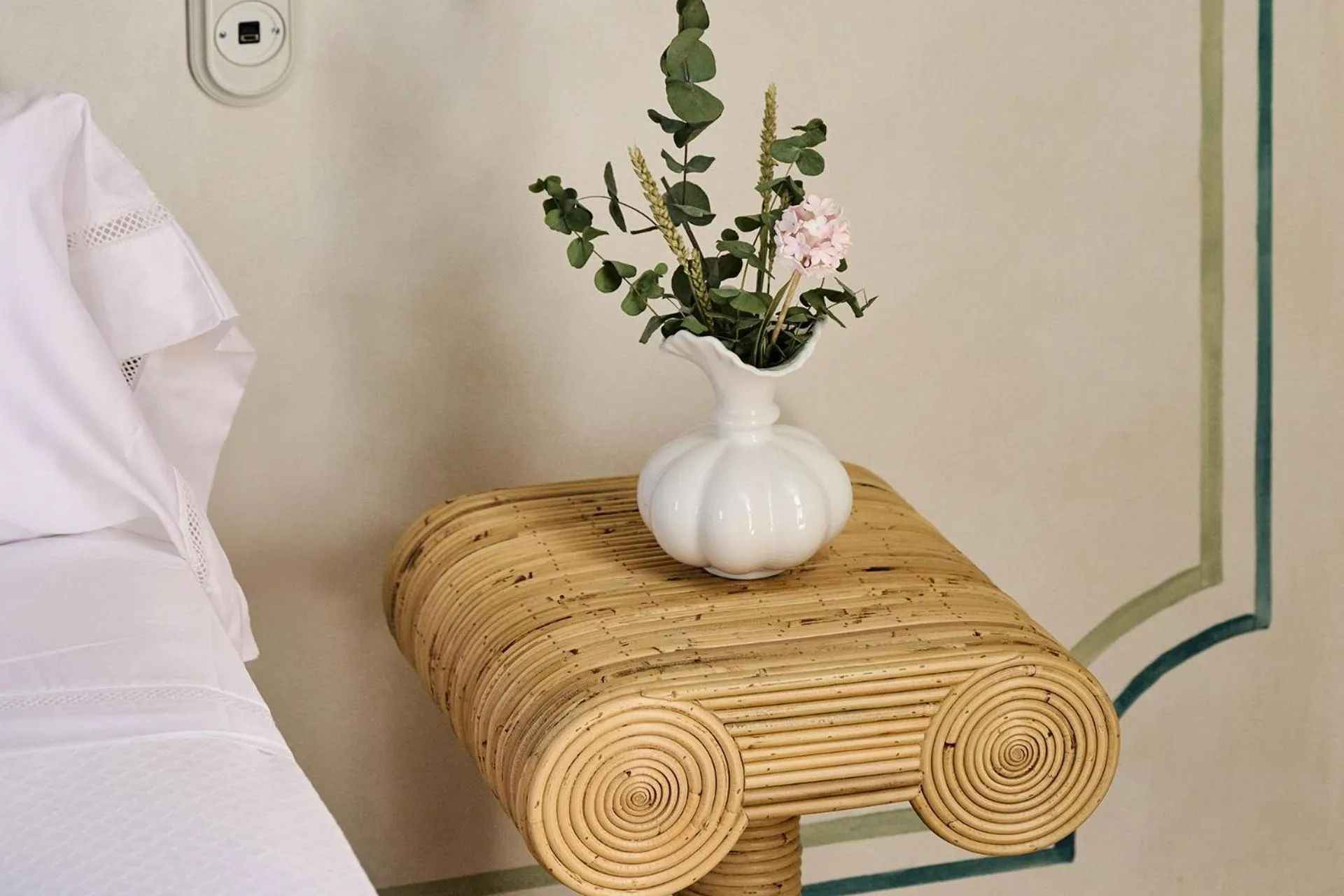 Photo of the whole room, Bed in Cristine Bedfor Malaga Boutique Hotel