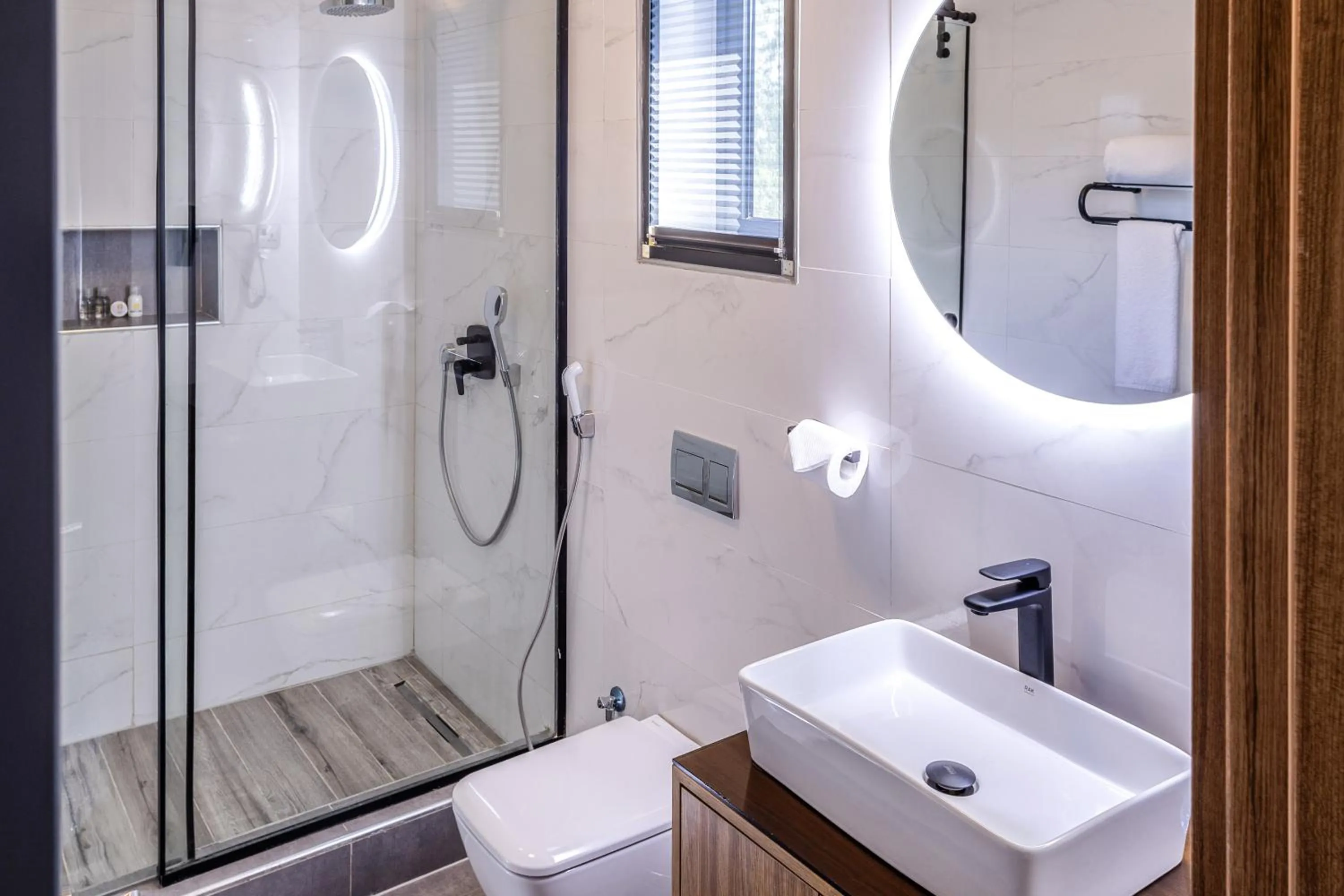 Bathroom in Yellow Trumpet Wuse 2