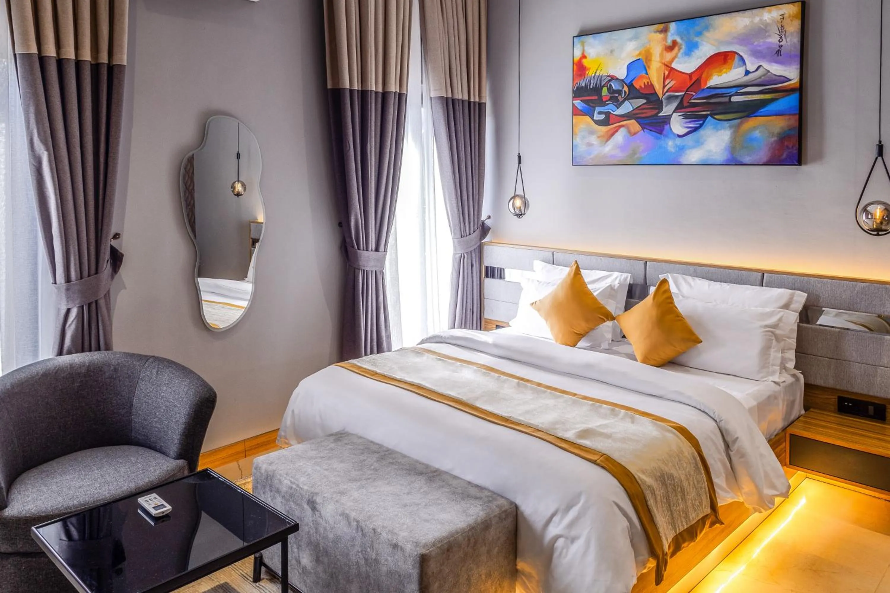 Bedroom, Bed in Yellow Trumpet Wuse 2