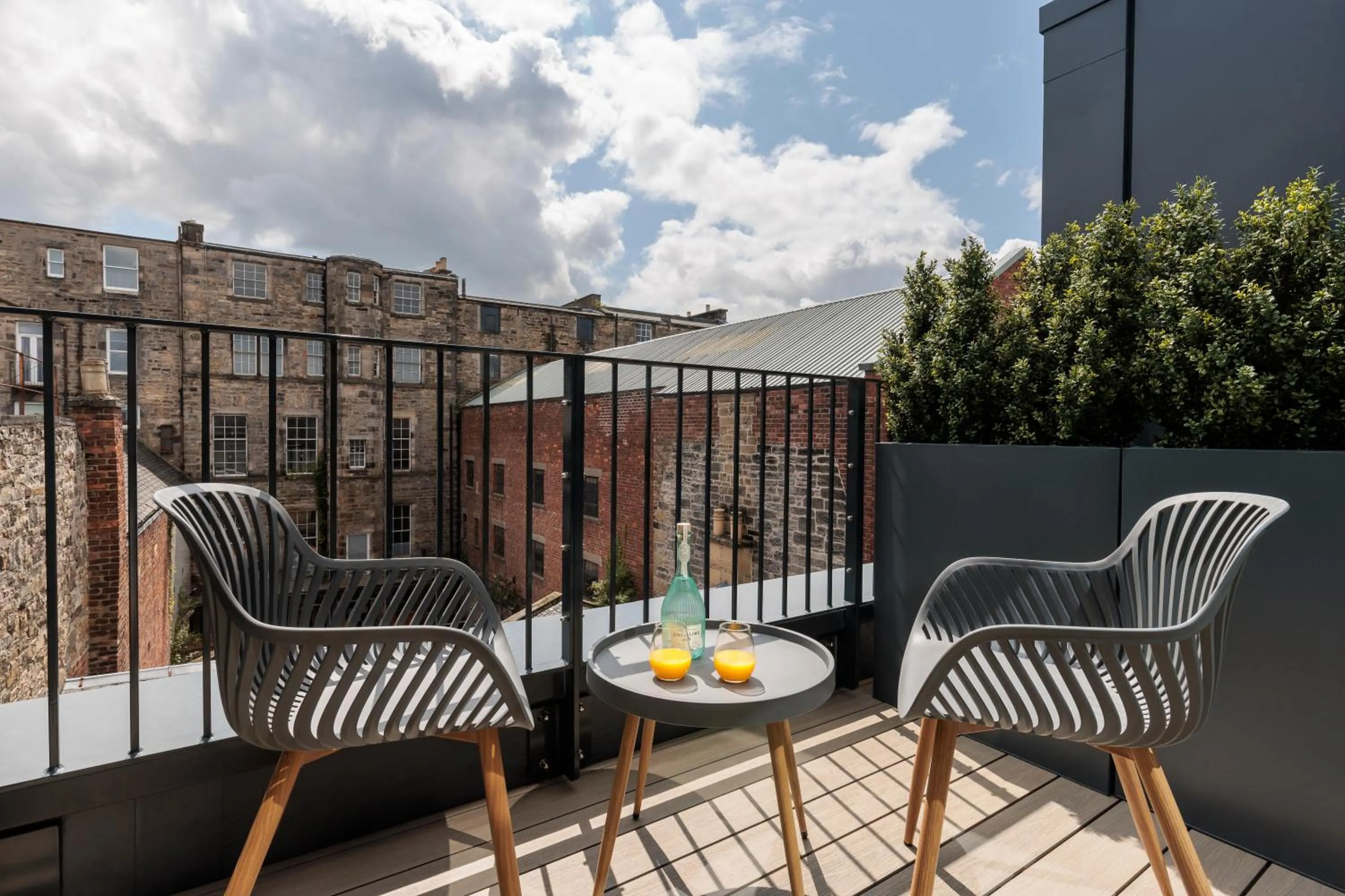 Balcony/Terrace in Forth House by Supercity Aparthotels