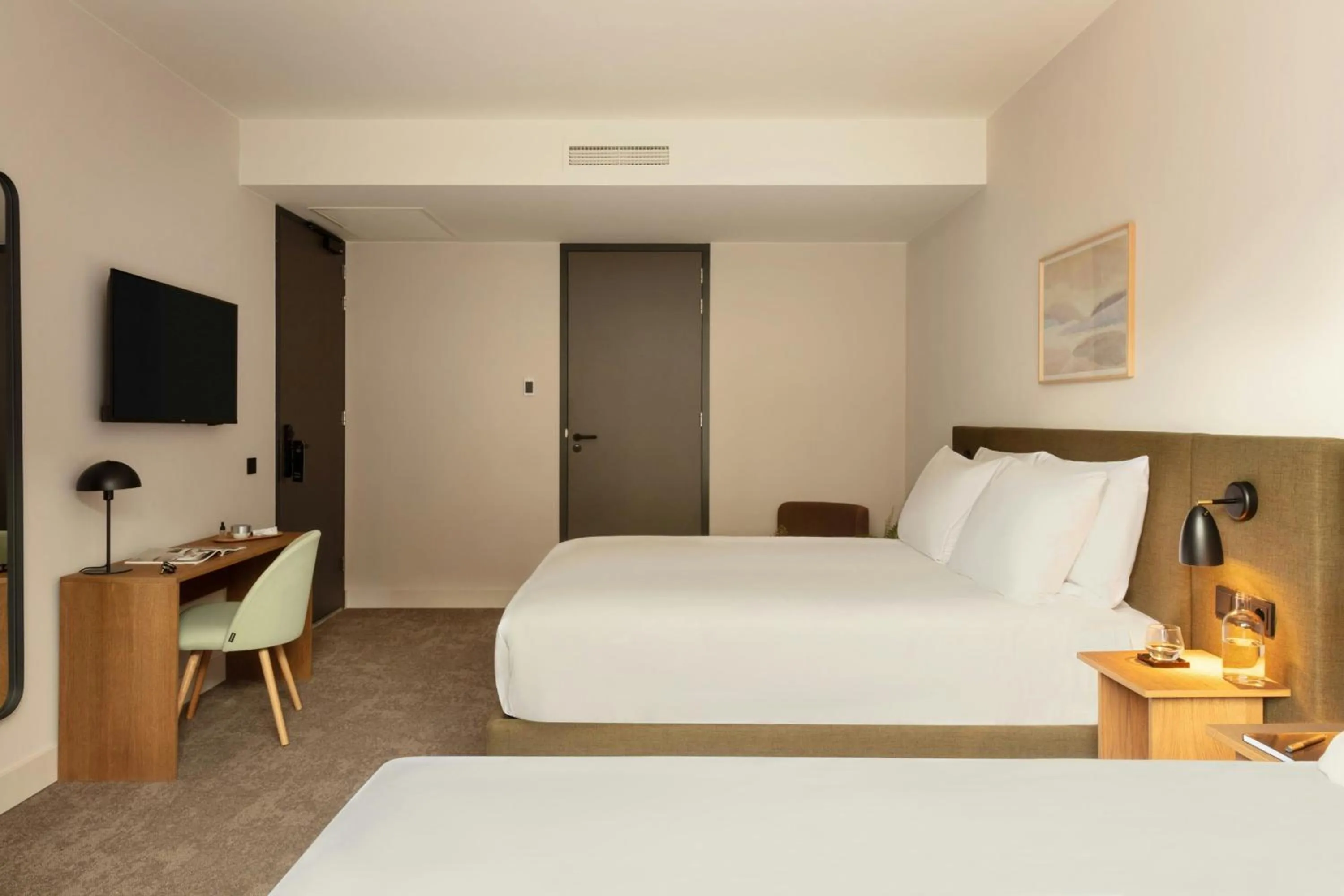 Photo of the whole room, Bed in Hotel Middelland Rotterdam