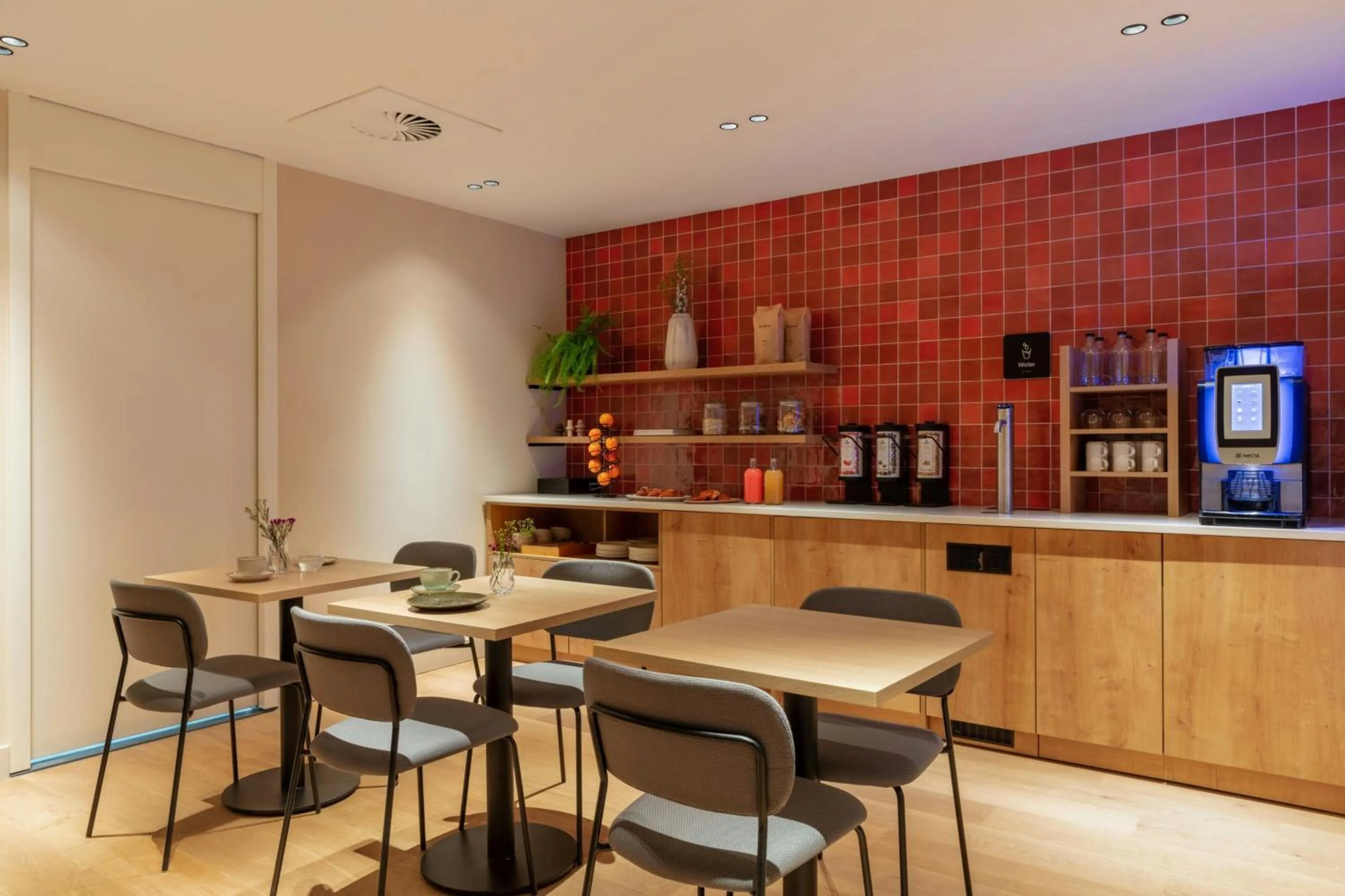 Breakfast in Hotel Middelland Rotterdam