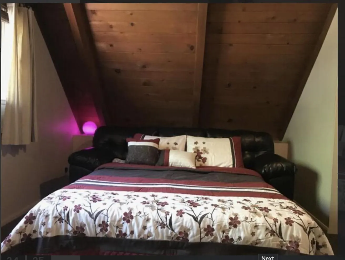Bed in Sleepy Hollow Cabins and Hotel