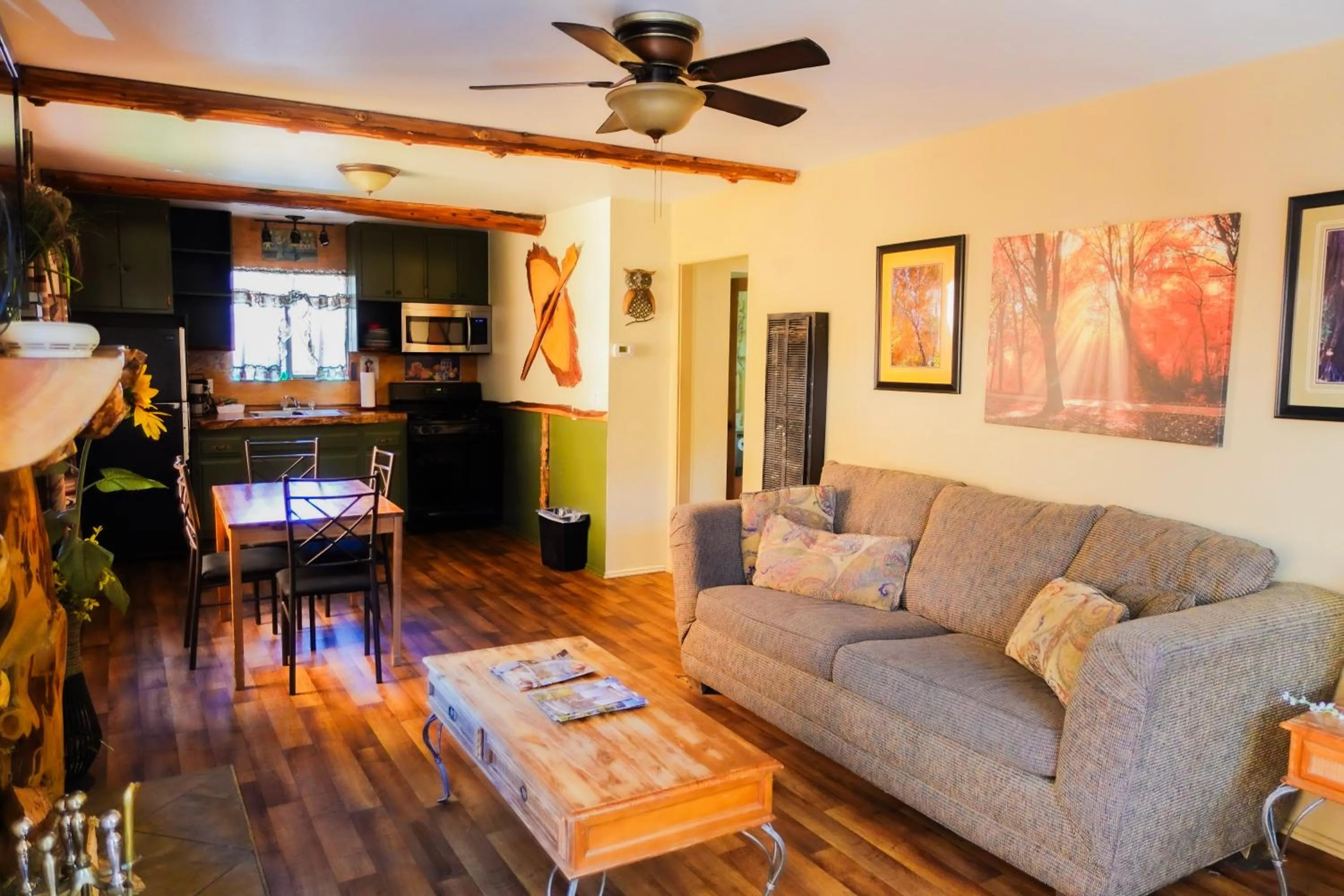 Sleepy Hollow Cabins and Hotel