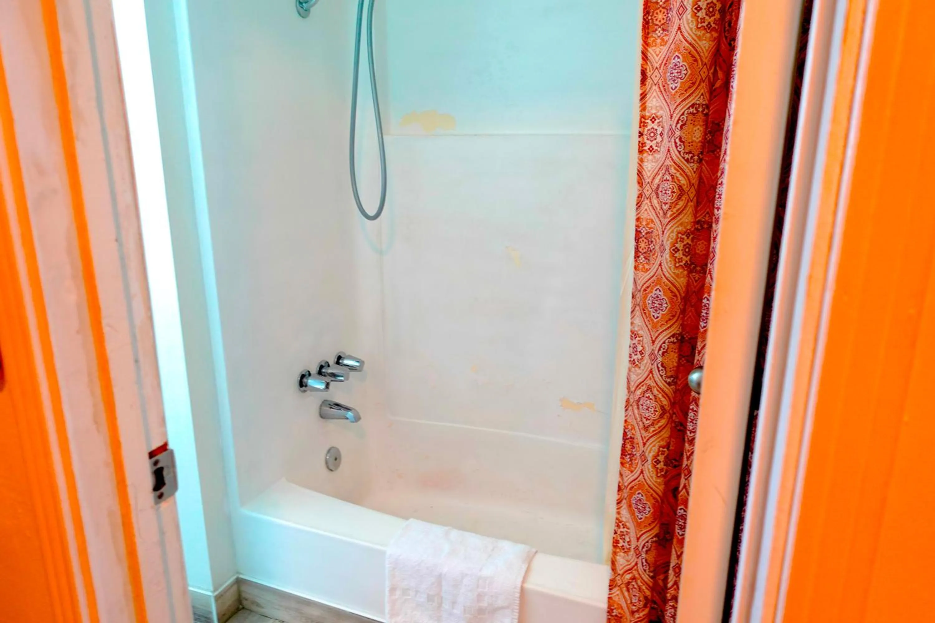 Sleepy Hollow Cabins and Hotel