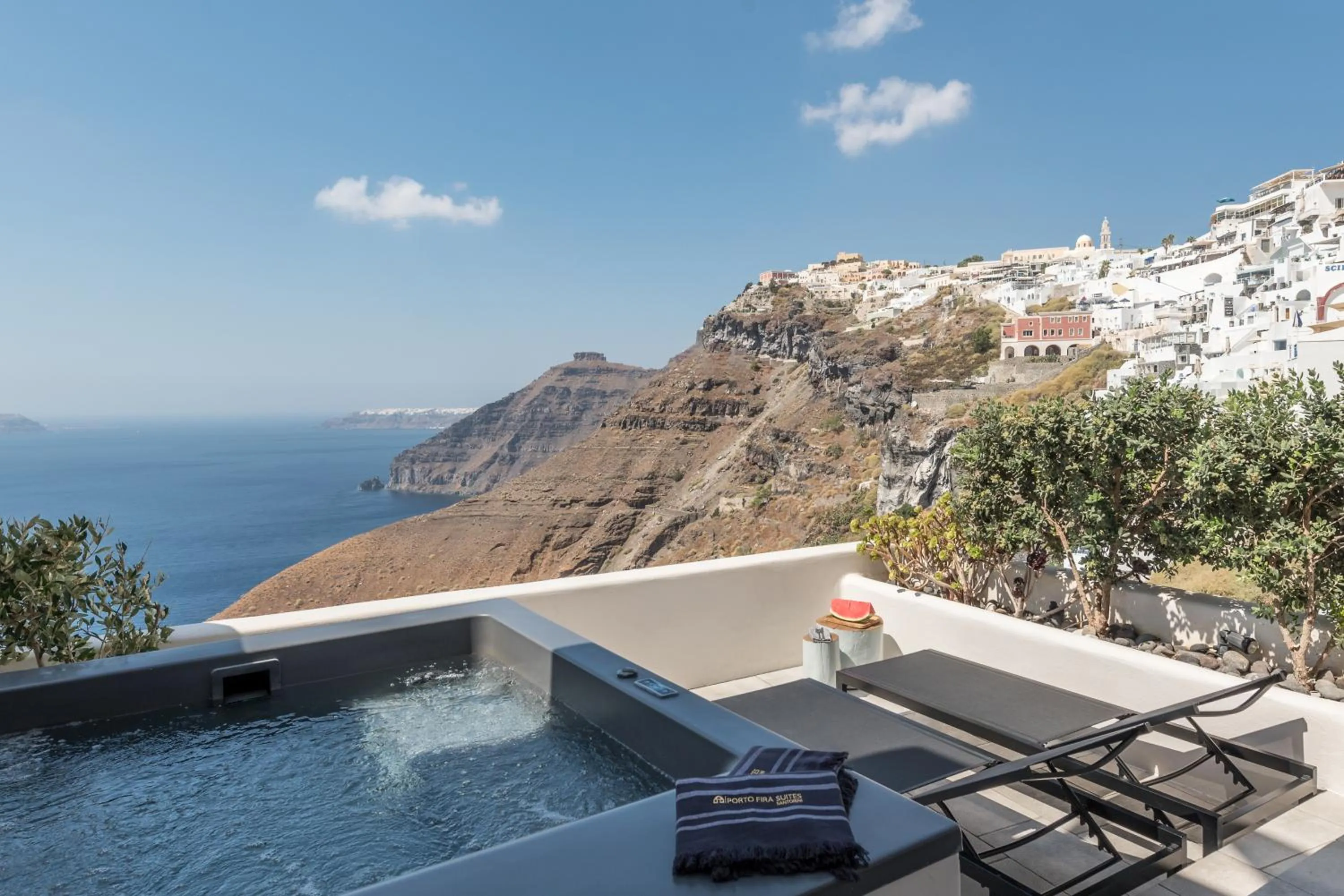 Senior Suite with Hot Tub and Caldera View in Porto Fira Suites