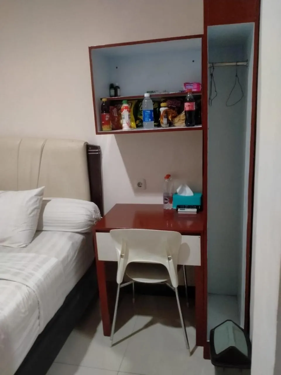 Bed in deKOST Madiun