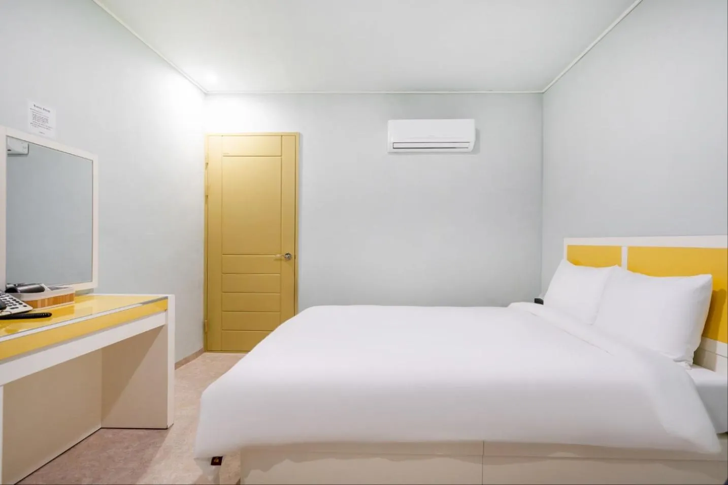 Bed in Taean Manripo Feel Hotel