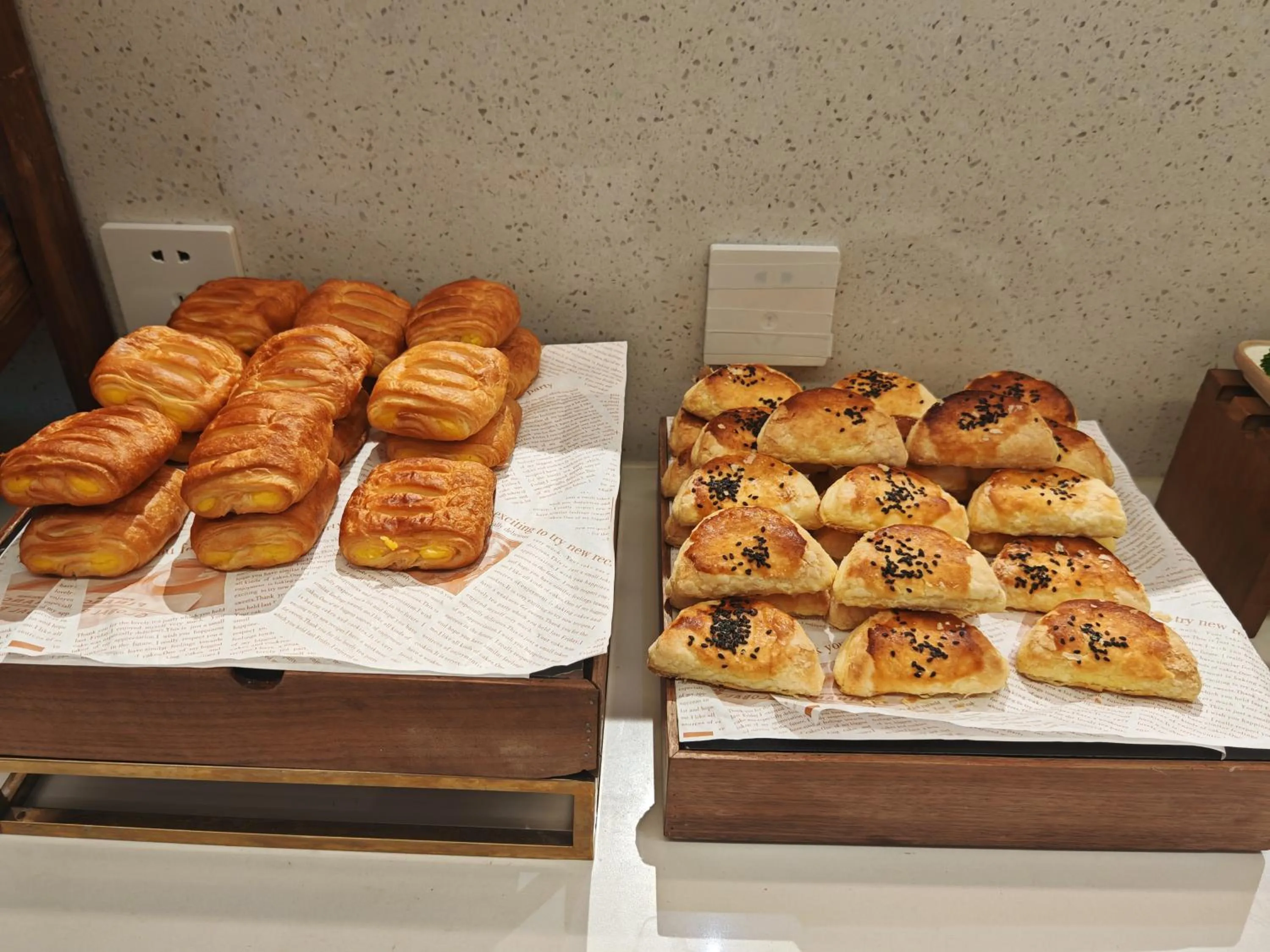 Restaurant/places to eat in Atour Hotel Wuhan East Railway Station Optics Valley High-tech