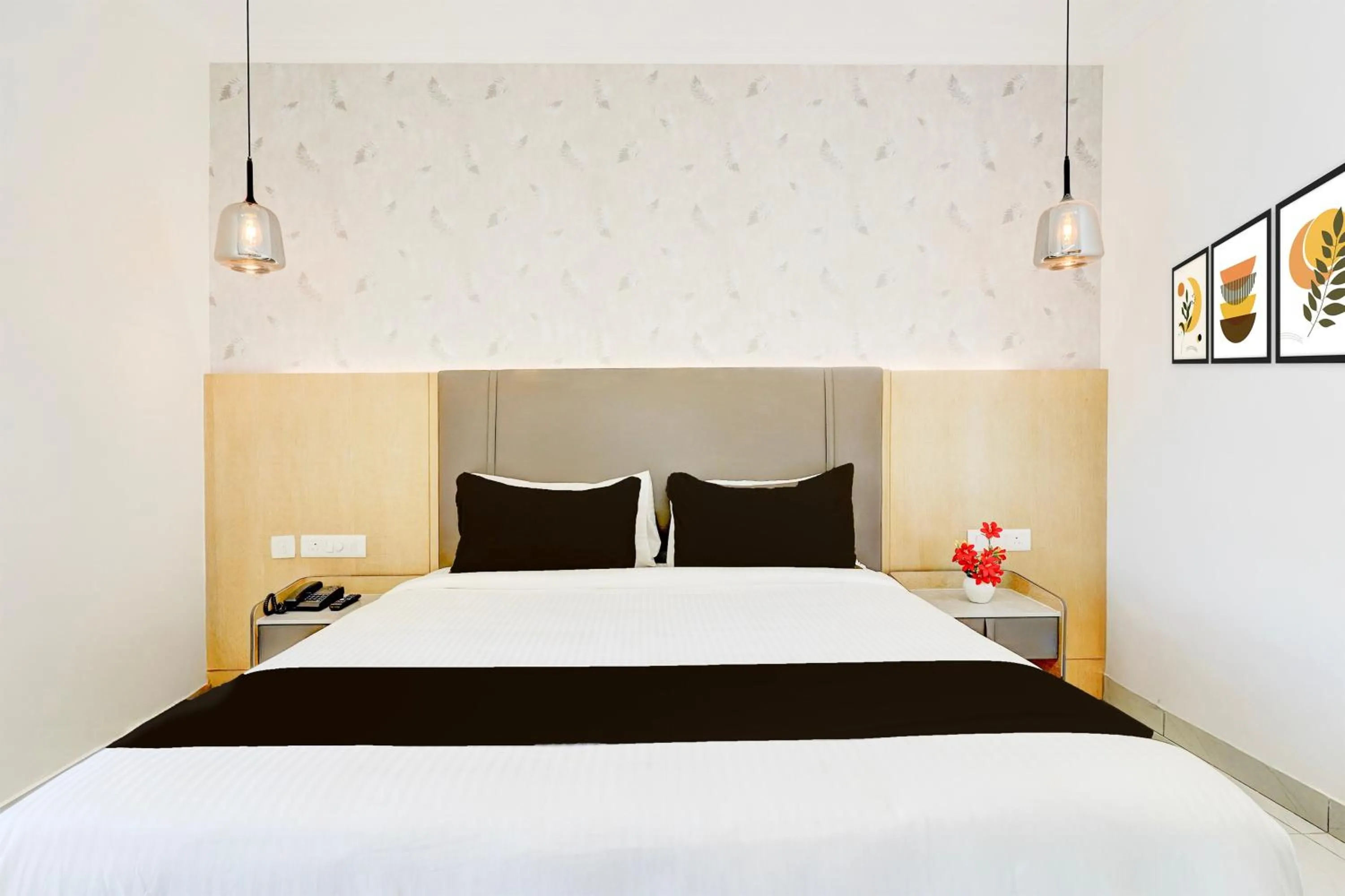 Bedroom, Bed in Super Townhouse Oak AECS Layout Brookfield