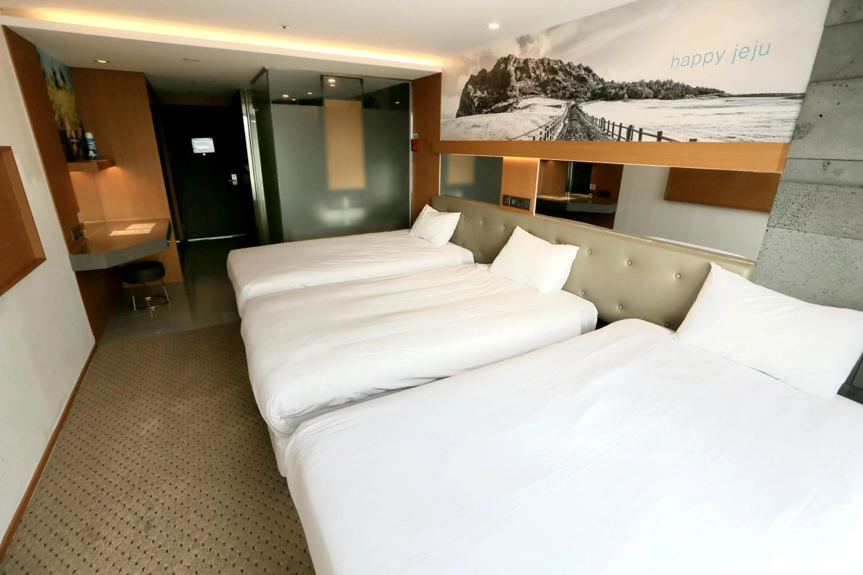 Bed in Asia Hotel Jeju