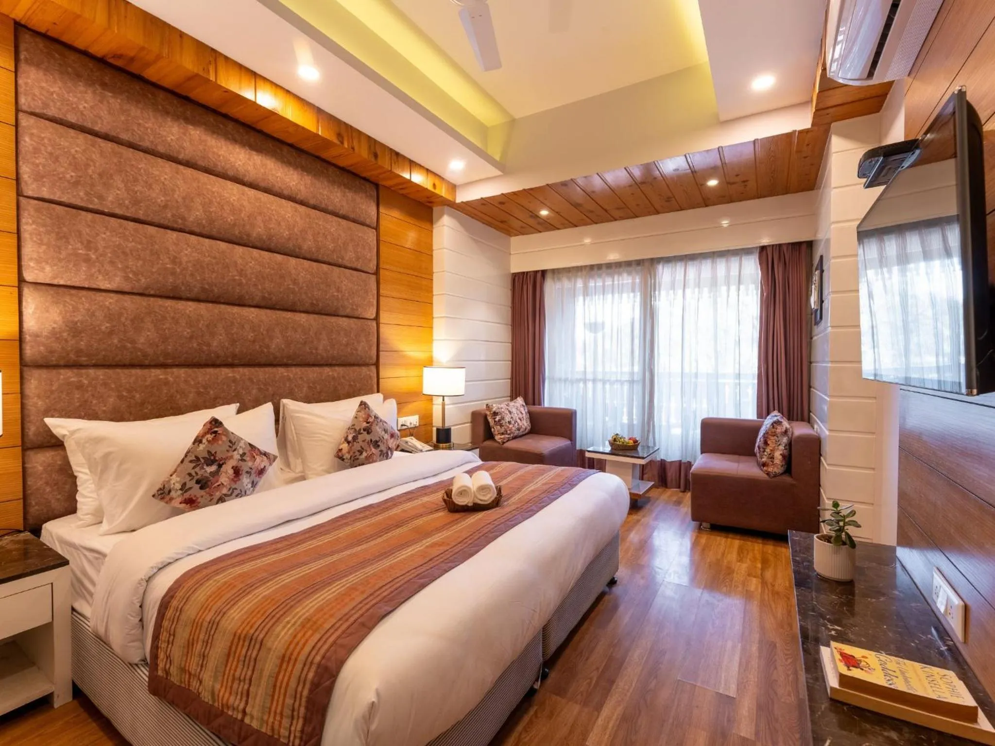 Bedroom, Bed in Moustache Mussoorie