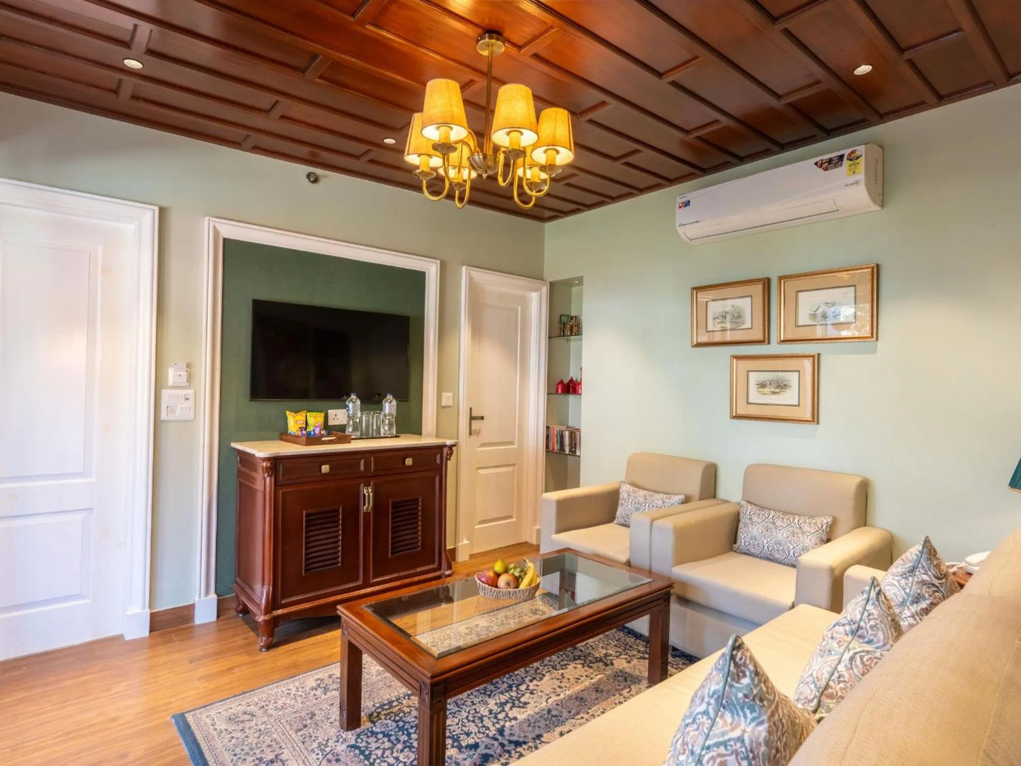 Bedroom in Moustache Mussoorie