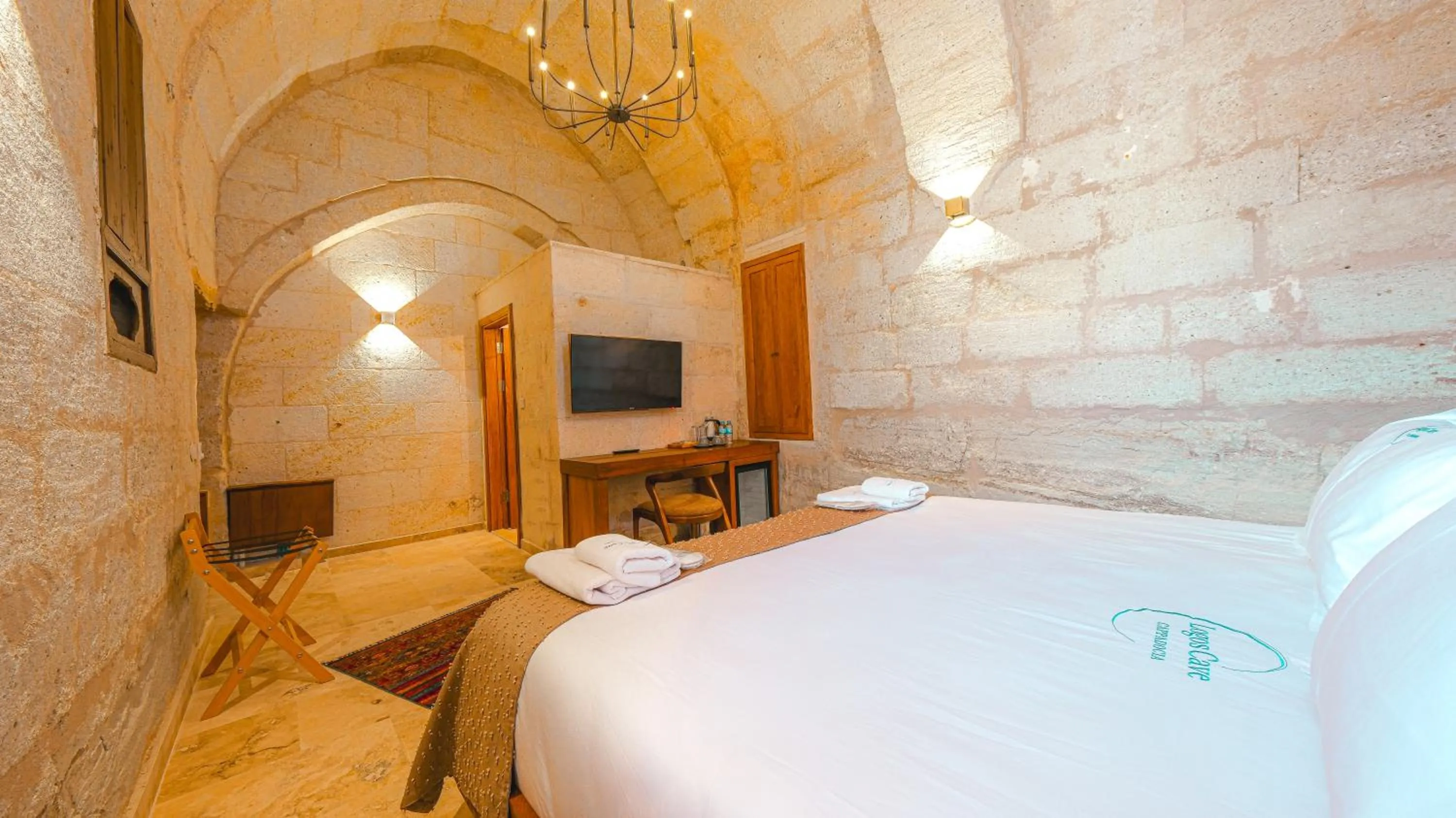 Bed in Logos Cave Cappadocia - Adults Only