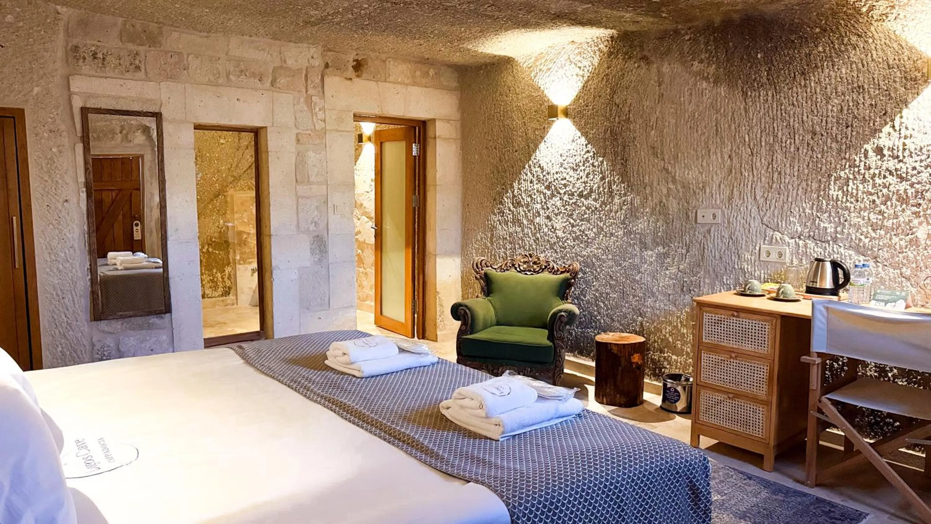 Bed in Logos Cave Cappadocia - Adults Only