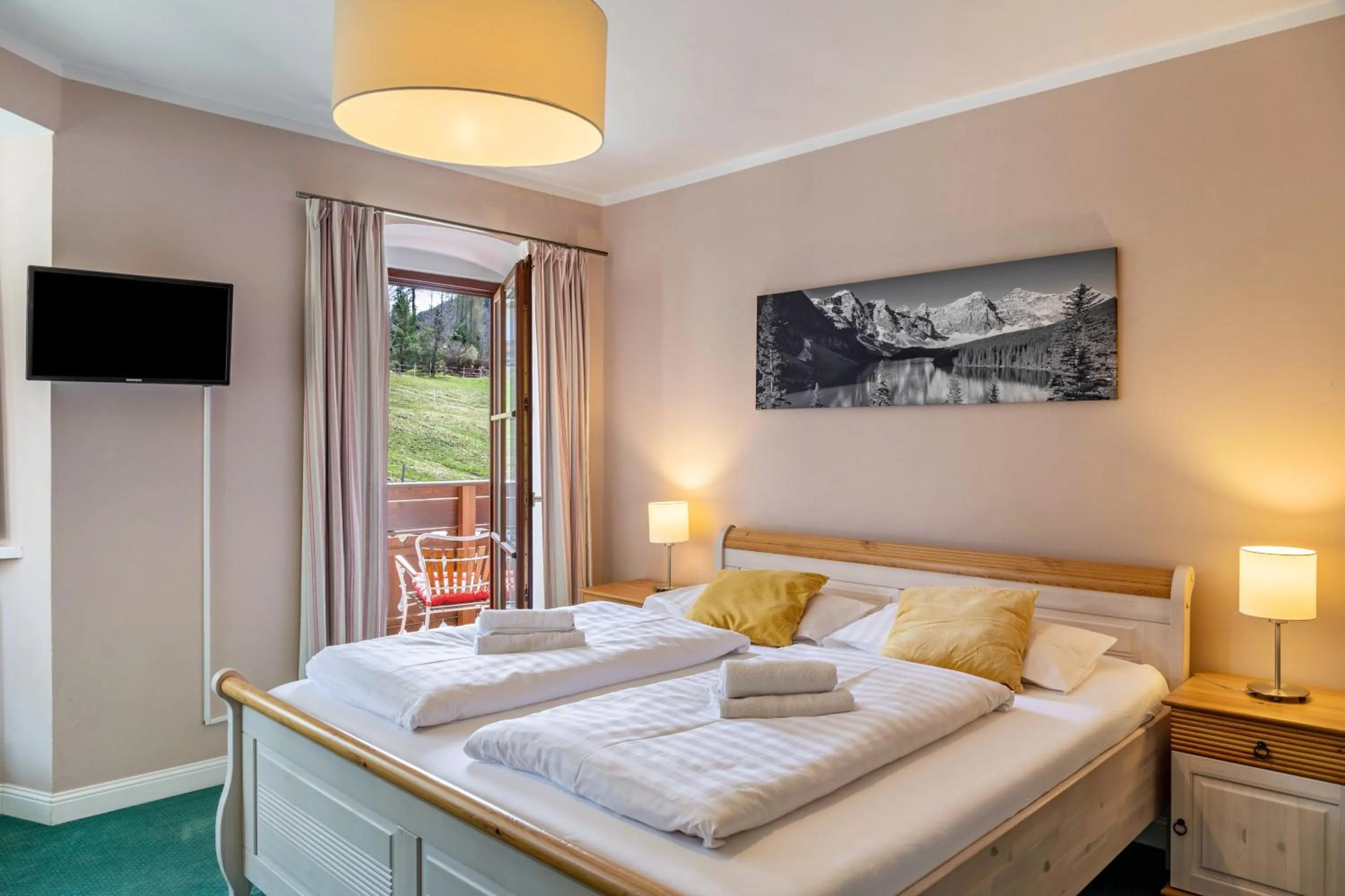 Standard Queen Room in Chalet Sonneck - Seefeld