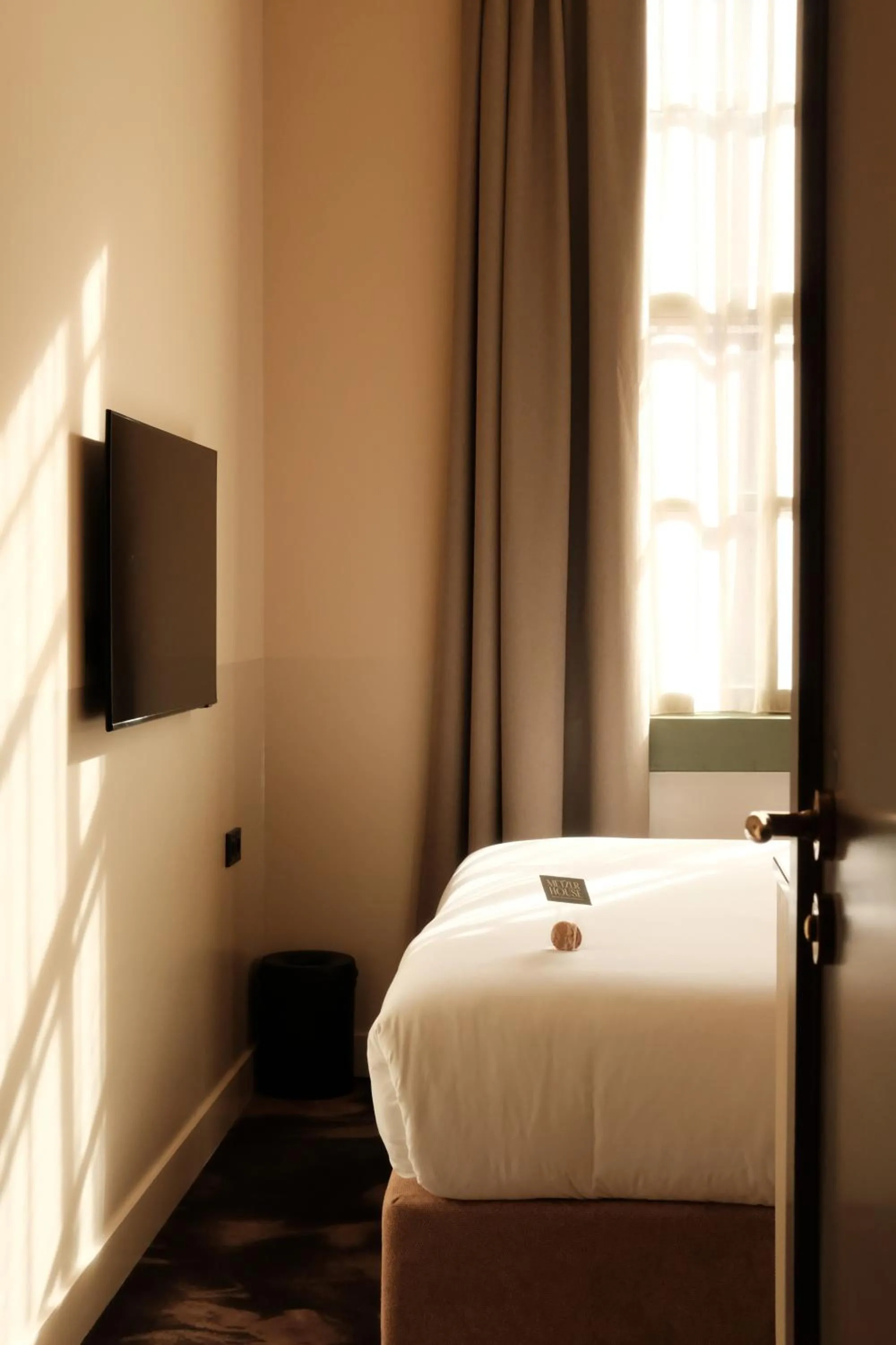 Bed in Metzlr House