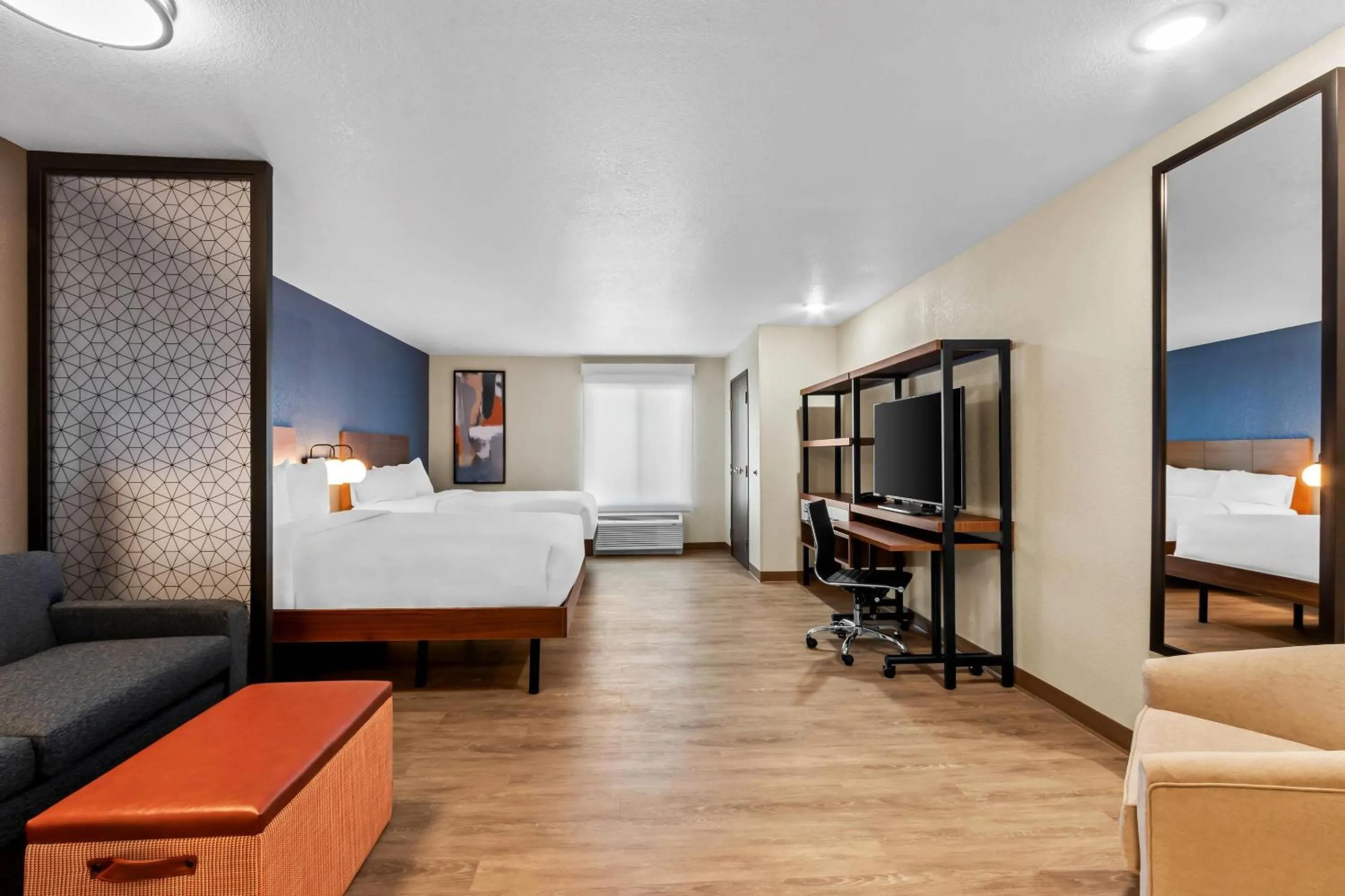 Bedroom, Bed in Everhome Suites Yuma East I-8