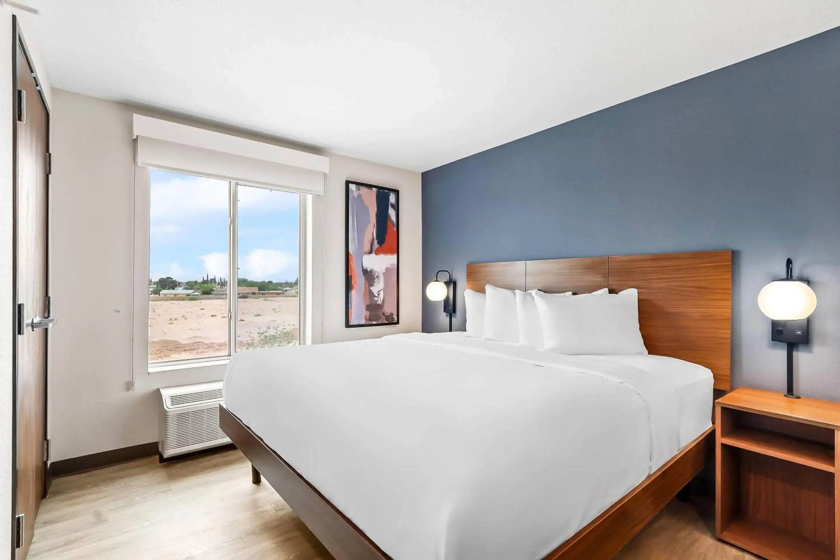 King Suite with Sofa - Non Smoking in Everhome Suites El Paso Airport near Fort Bliss by Choice Hotels King Suite with Sofa - Non Smoking in Everhome Suites El Paso Airport near Fort Bliss by Choice Hotels