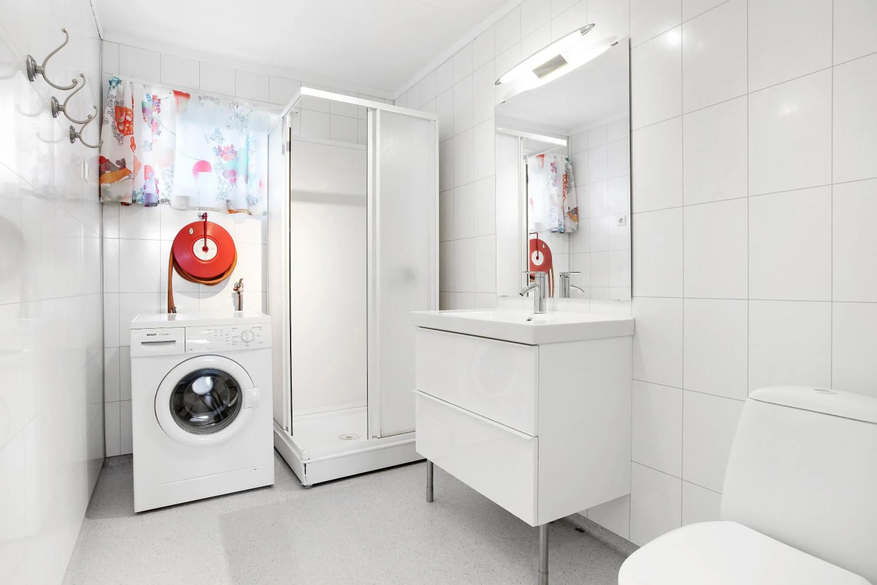 Shower in Master Apartment Hotel