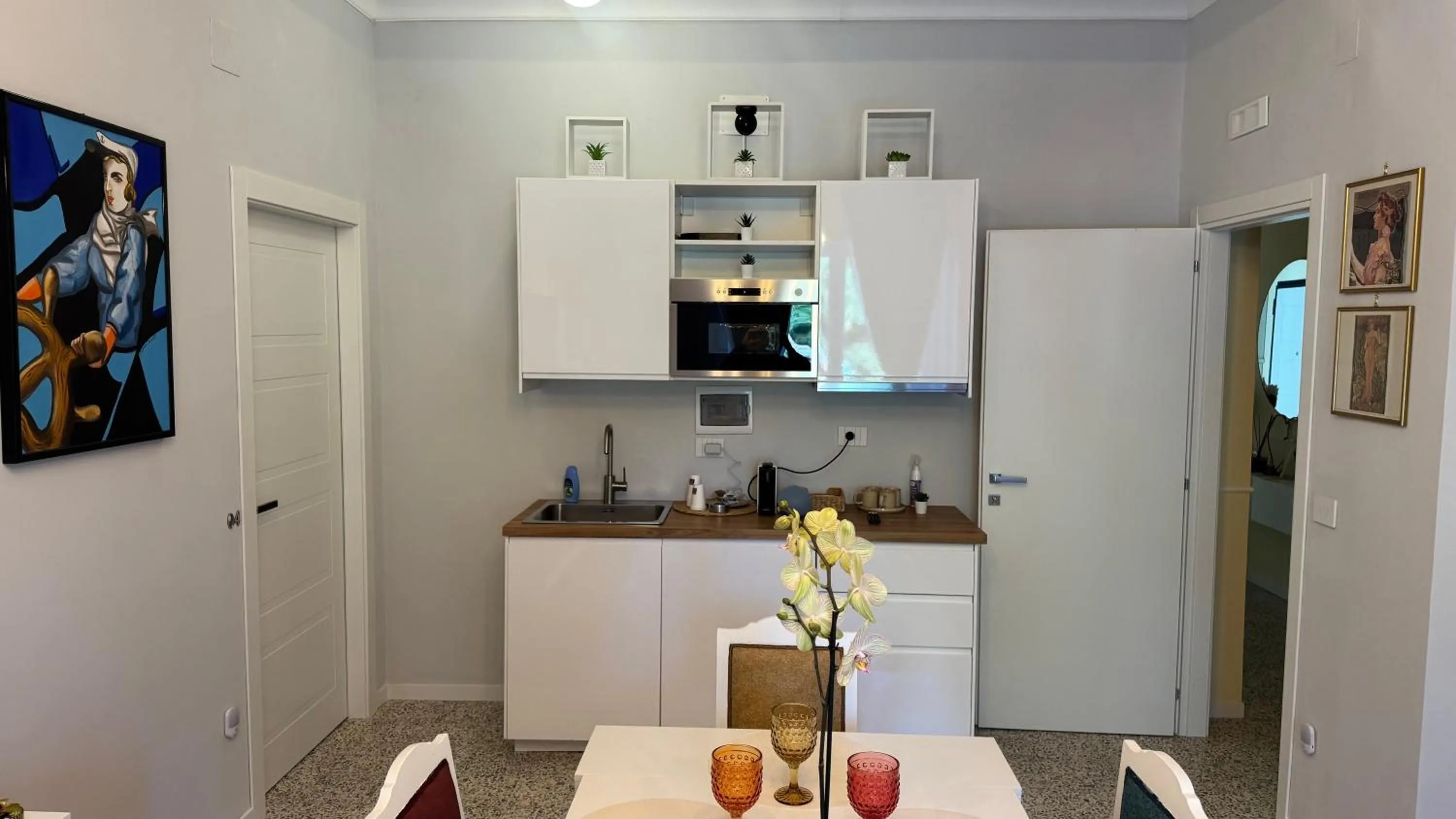 stove in AC GOLD B&B Boutique Rooms & Suite