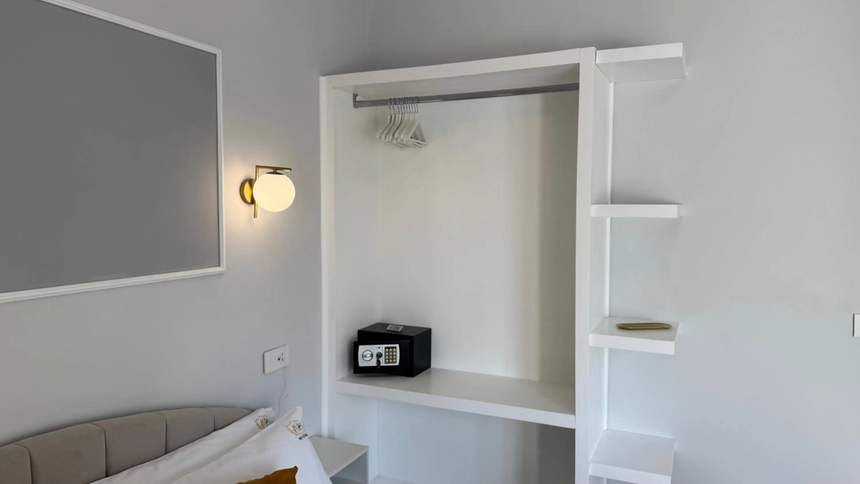 Bed in AC GOLD B&B Boutique Rooms & Suite