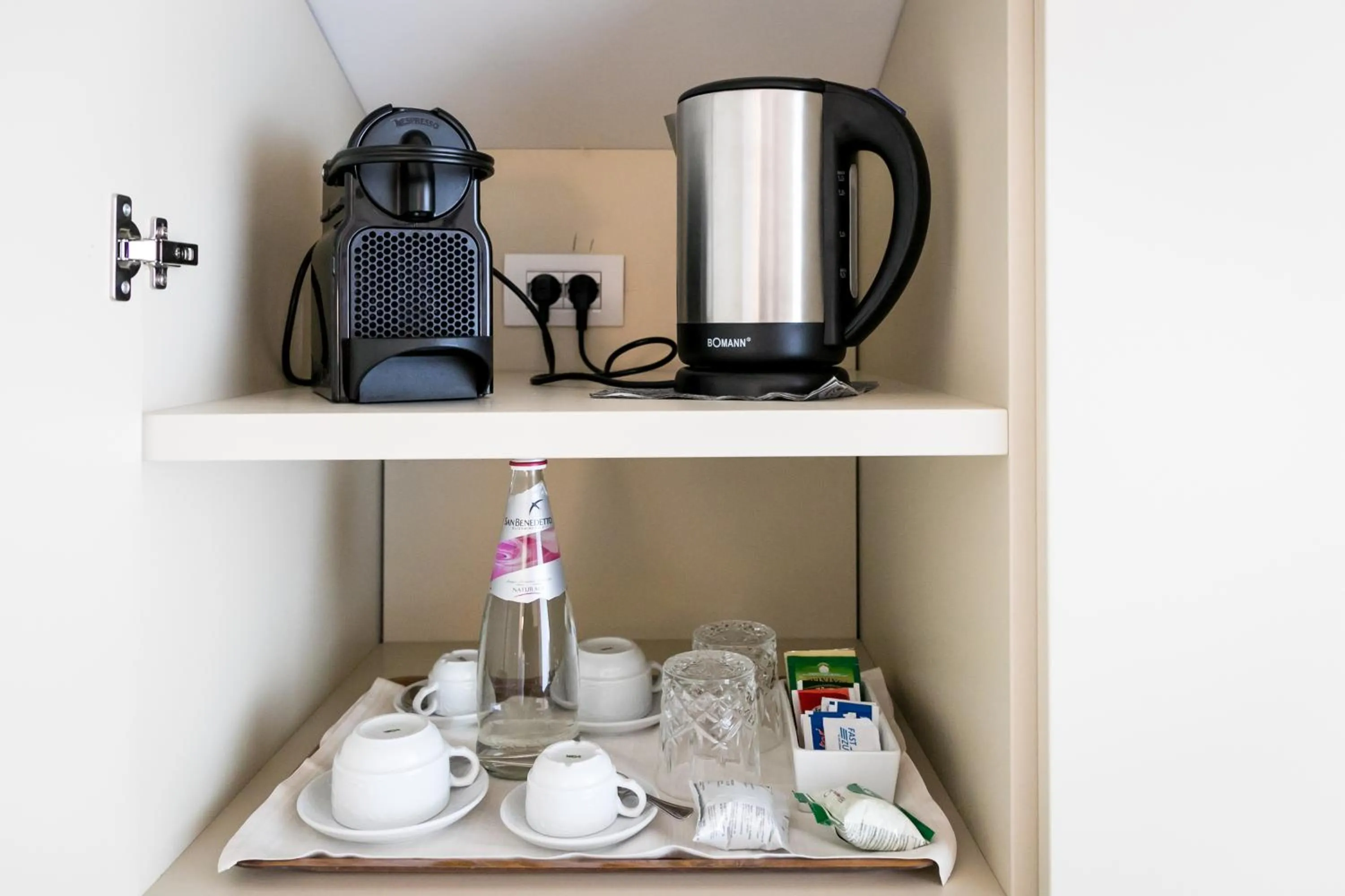 Coffee/tea facilities in Belvedere