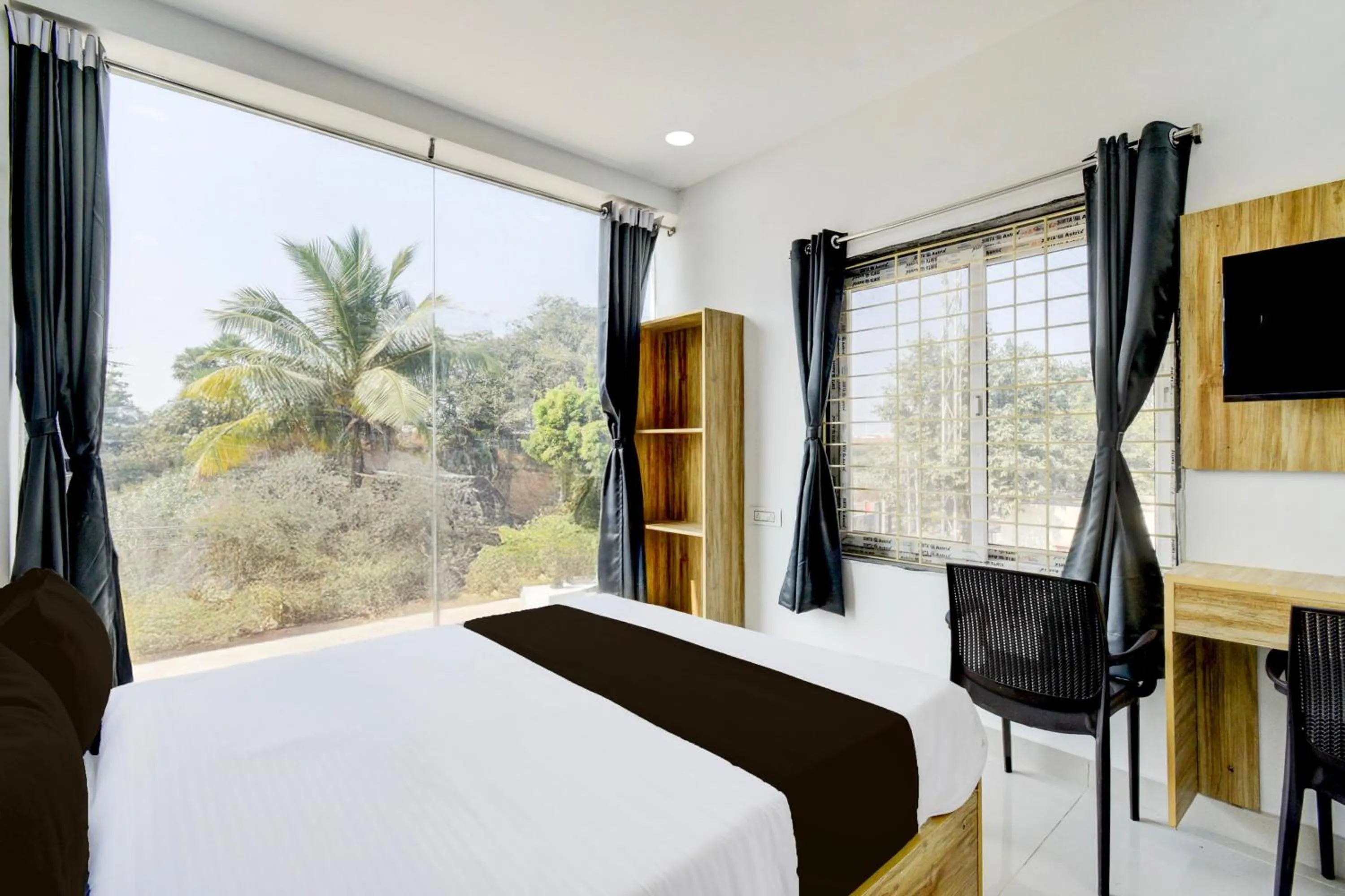 Hotel O Lake view