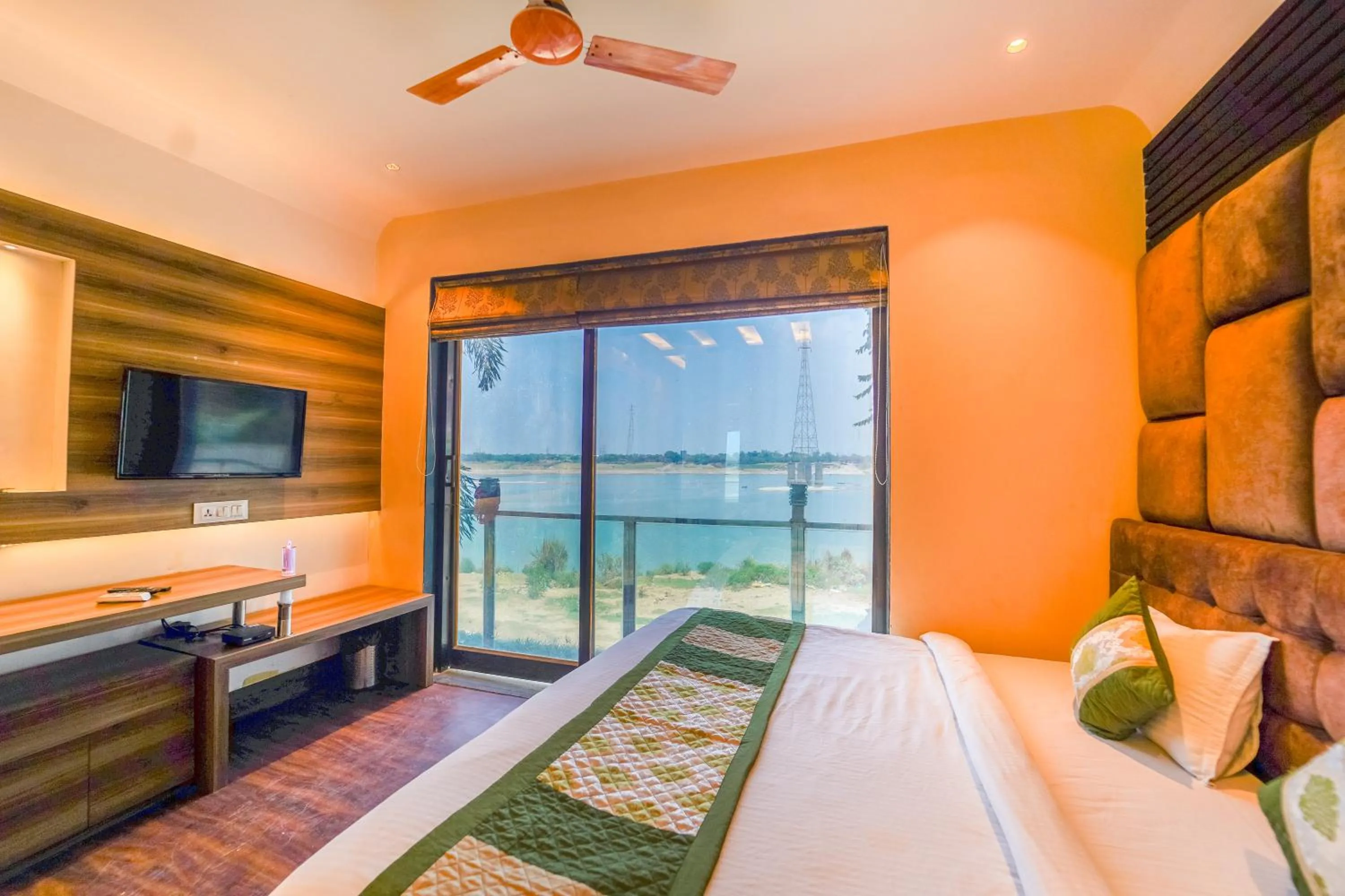 Bed in Shiv Rudraksh Resort, Near Assi Ghat