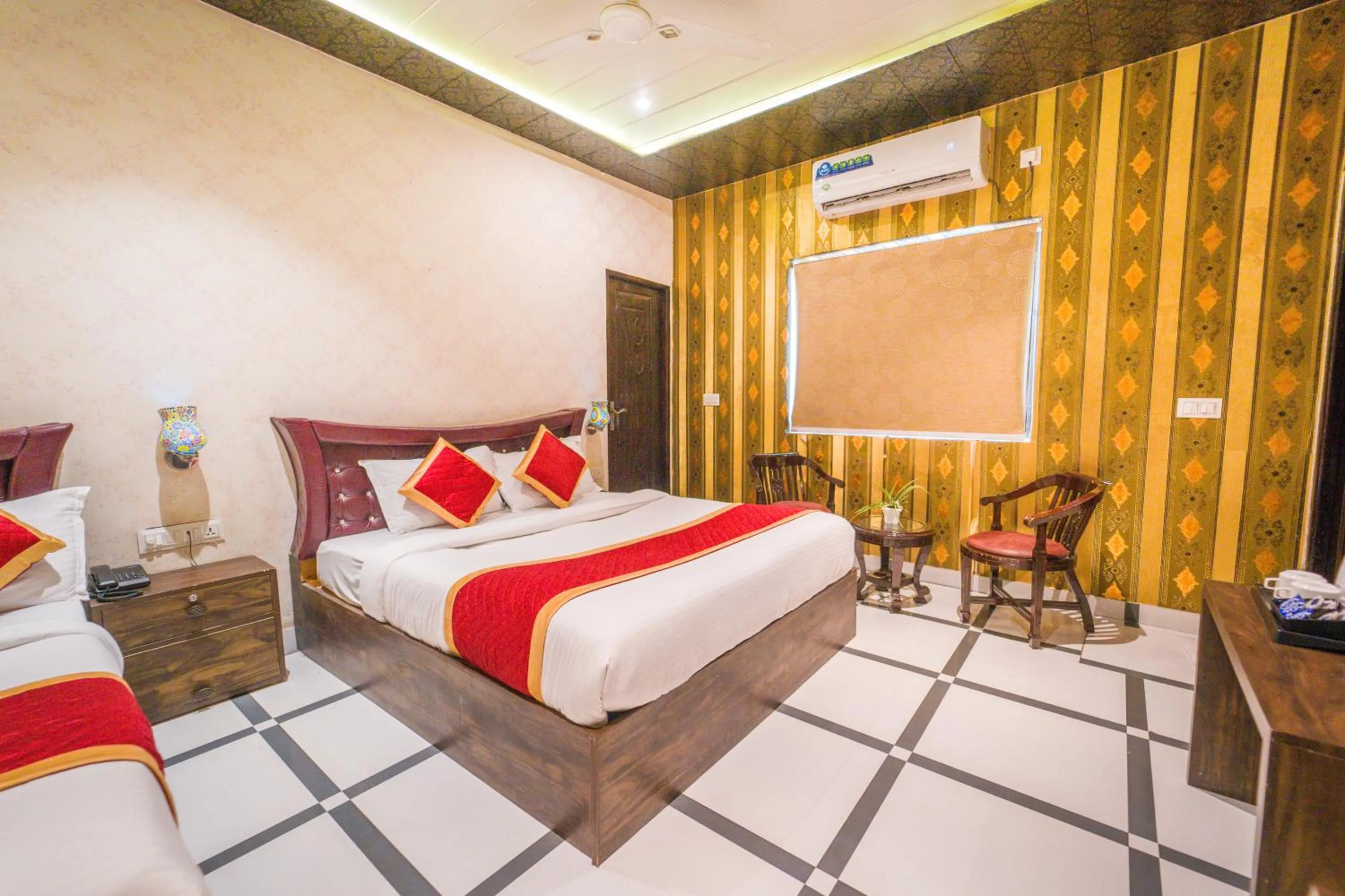Bed in Shiv Rudraksh Resort, Near Assi Ghat