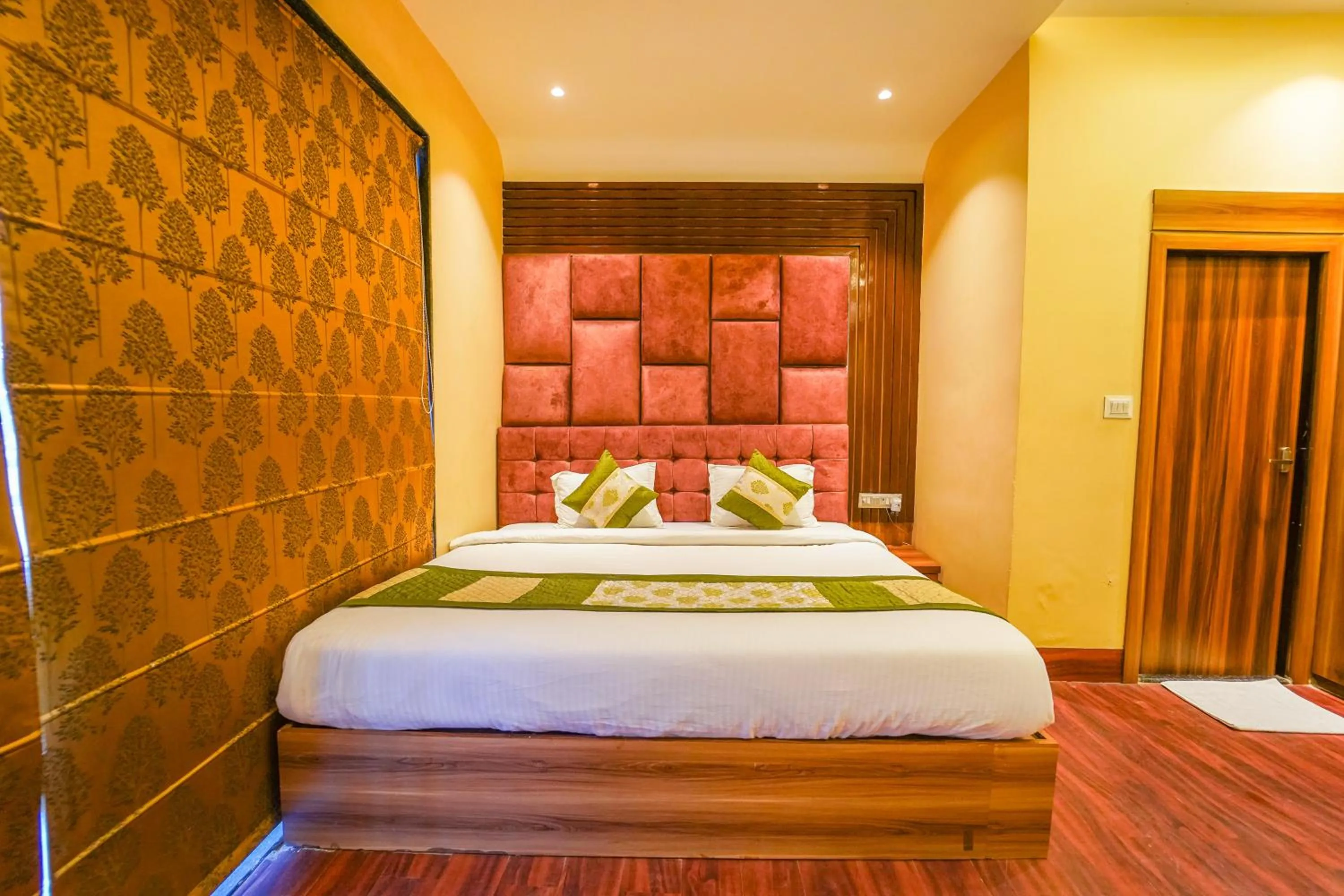 Bed in Shiv Rudraksh Resort, Near Assi Ghat