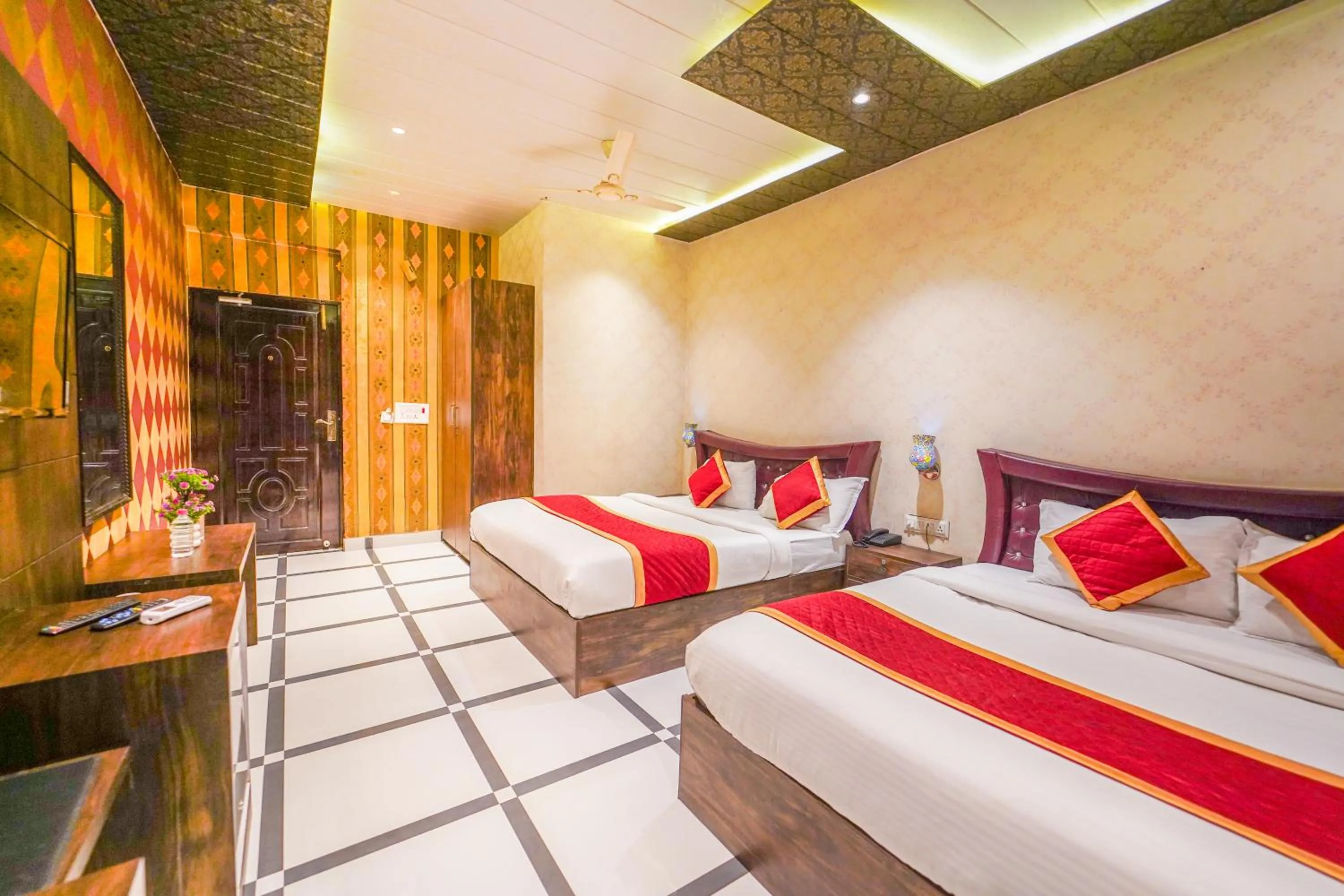 Bed in Shiv Rudraksh Resort, Near Assi Ghat