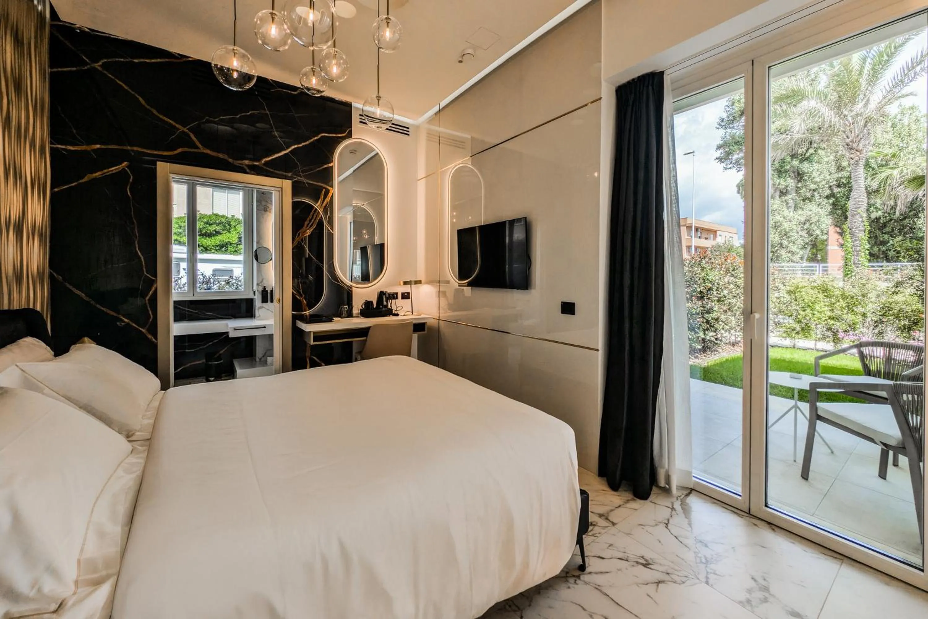 Bed in Hotel Nautilus Excelsior - Adults Only