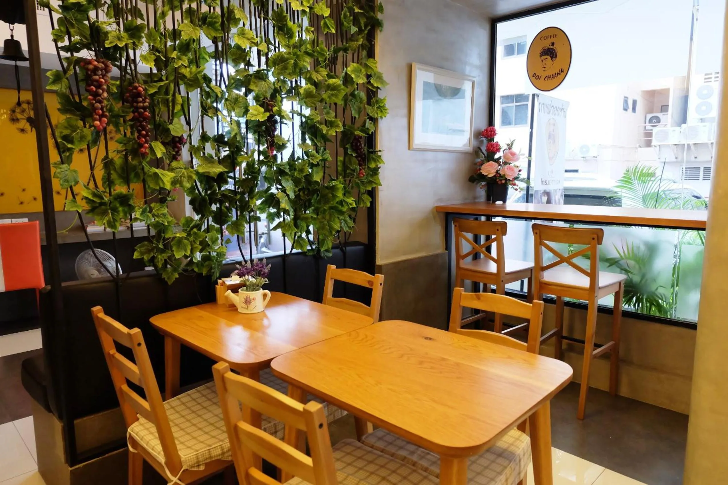 Restaurant/Places to Eat in Cozy At 9 Hotel And Kitchen