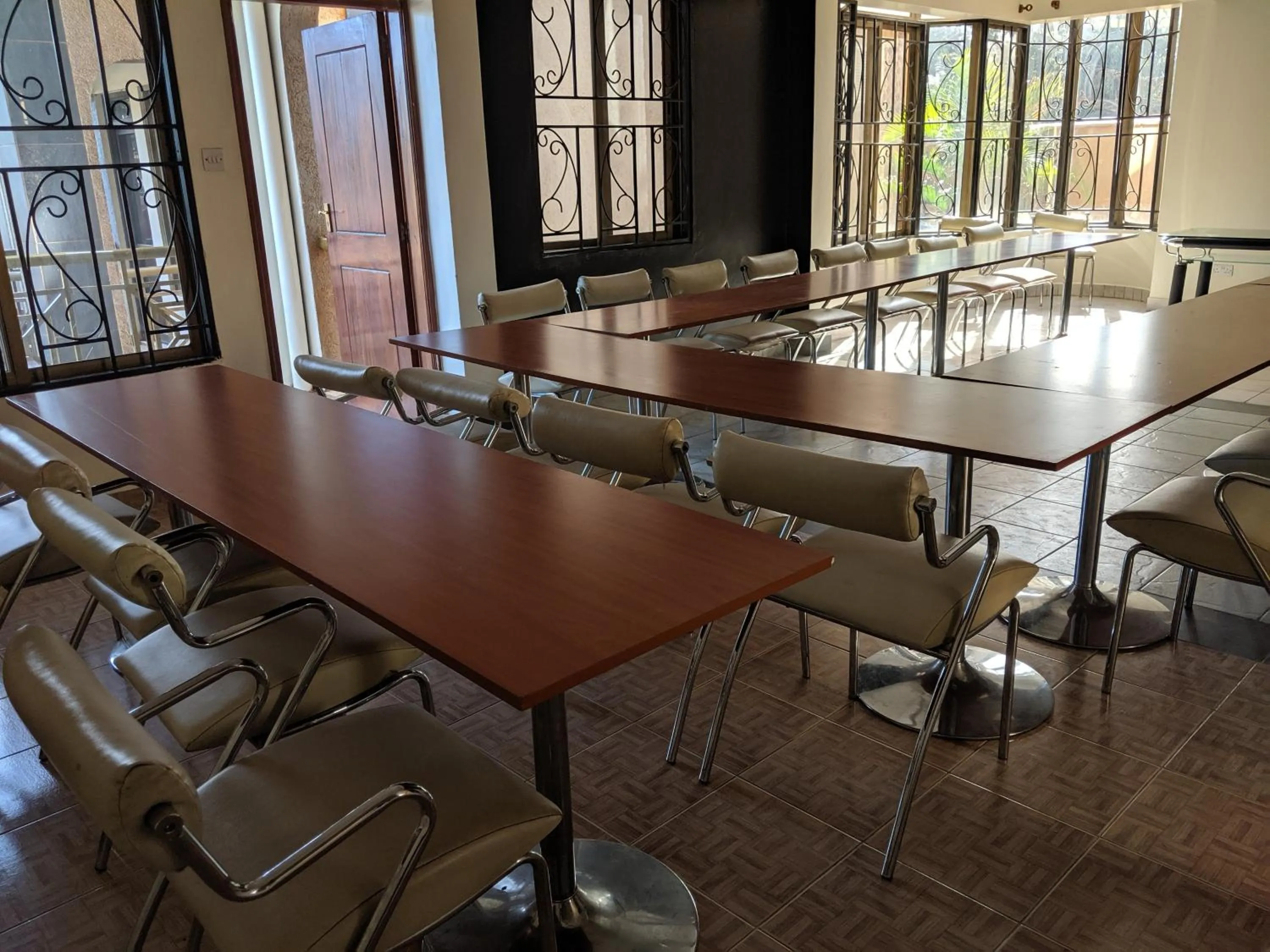 Meeting/conference room in Prestige Hotel Suites