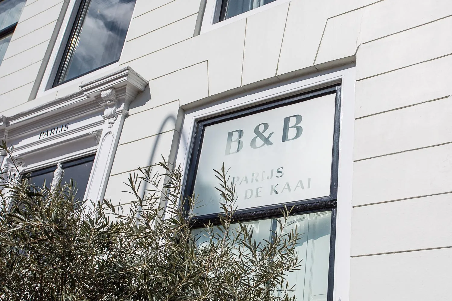 Property building in B&B Parijs aan de Kaai