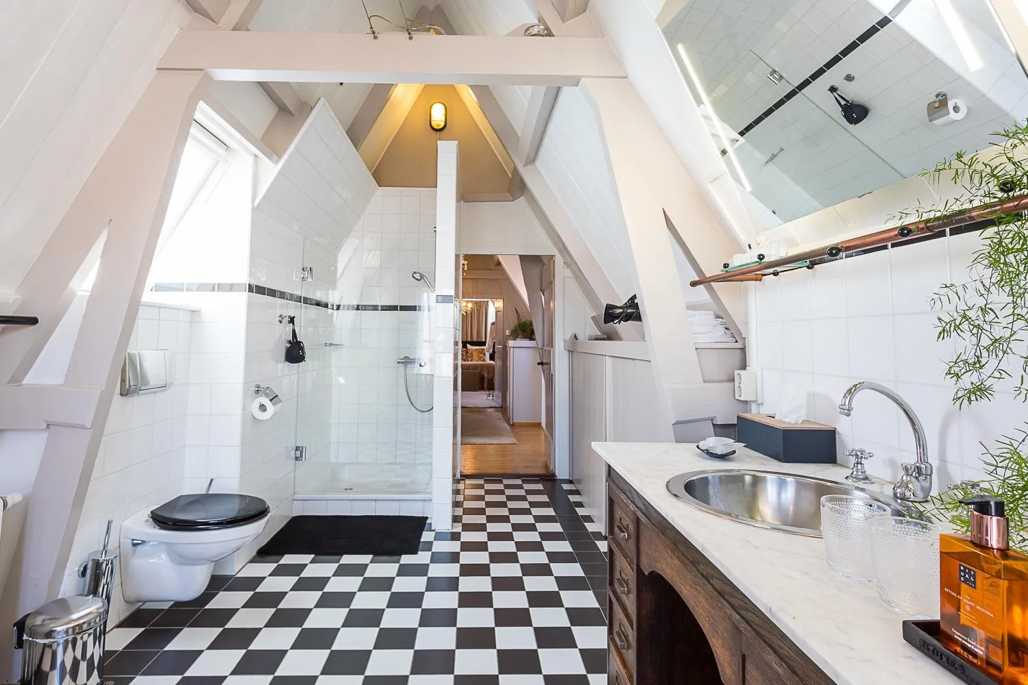 Bathroom in B&B Parijs aan de Kaai