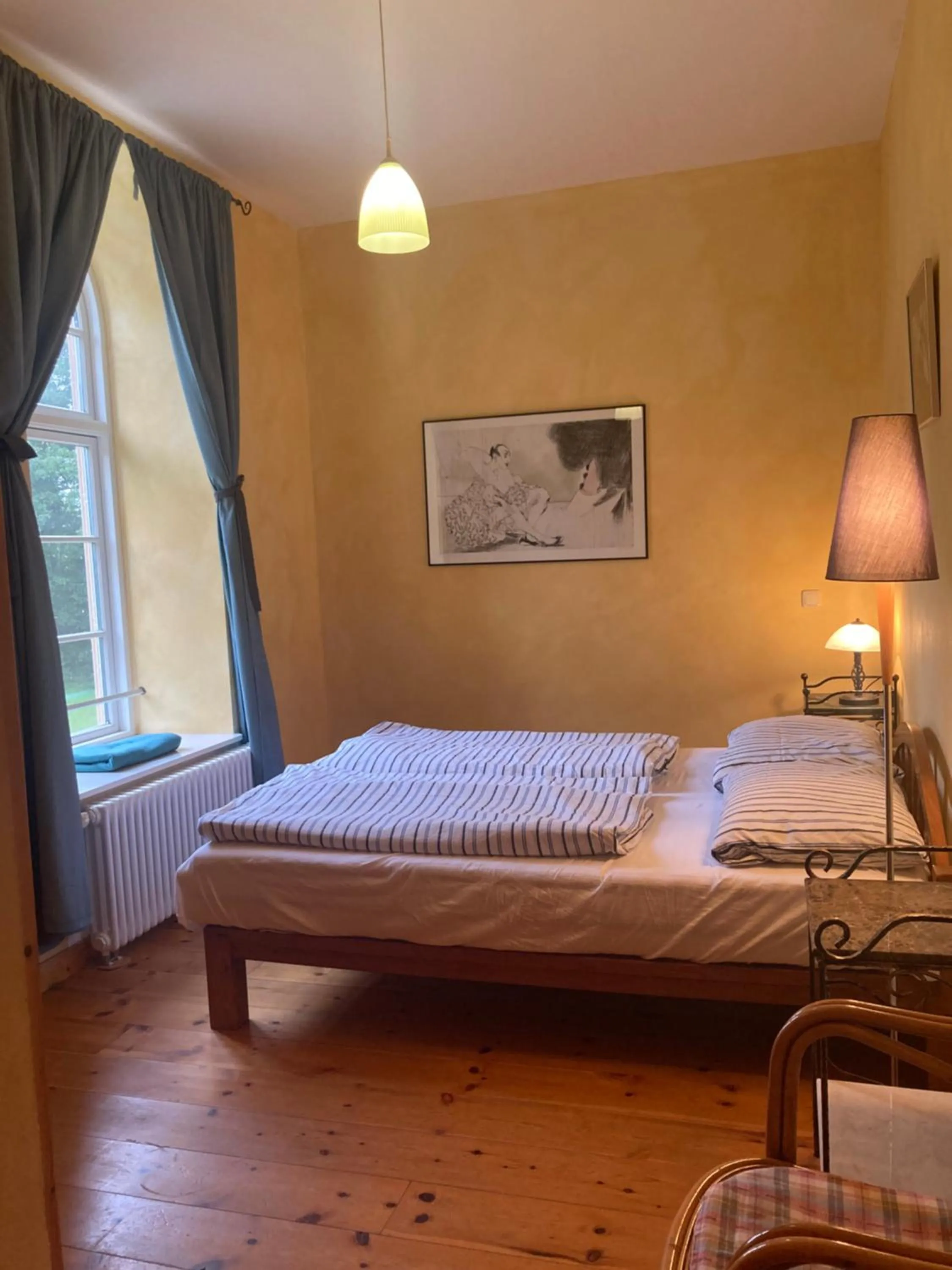 Photo of the whole room, Bed in Landhaus Schloss Kölzow